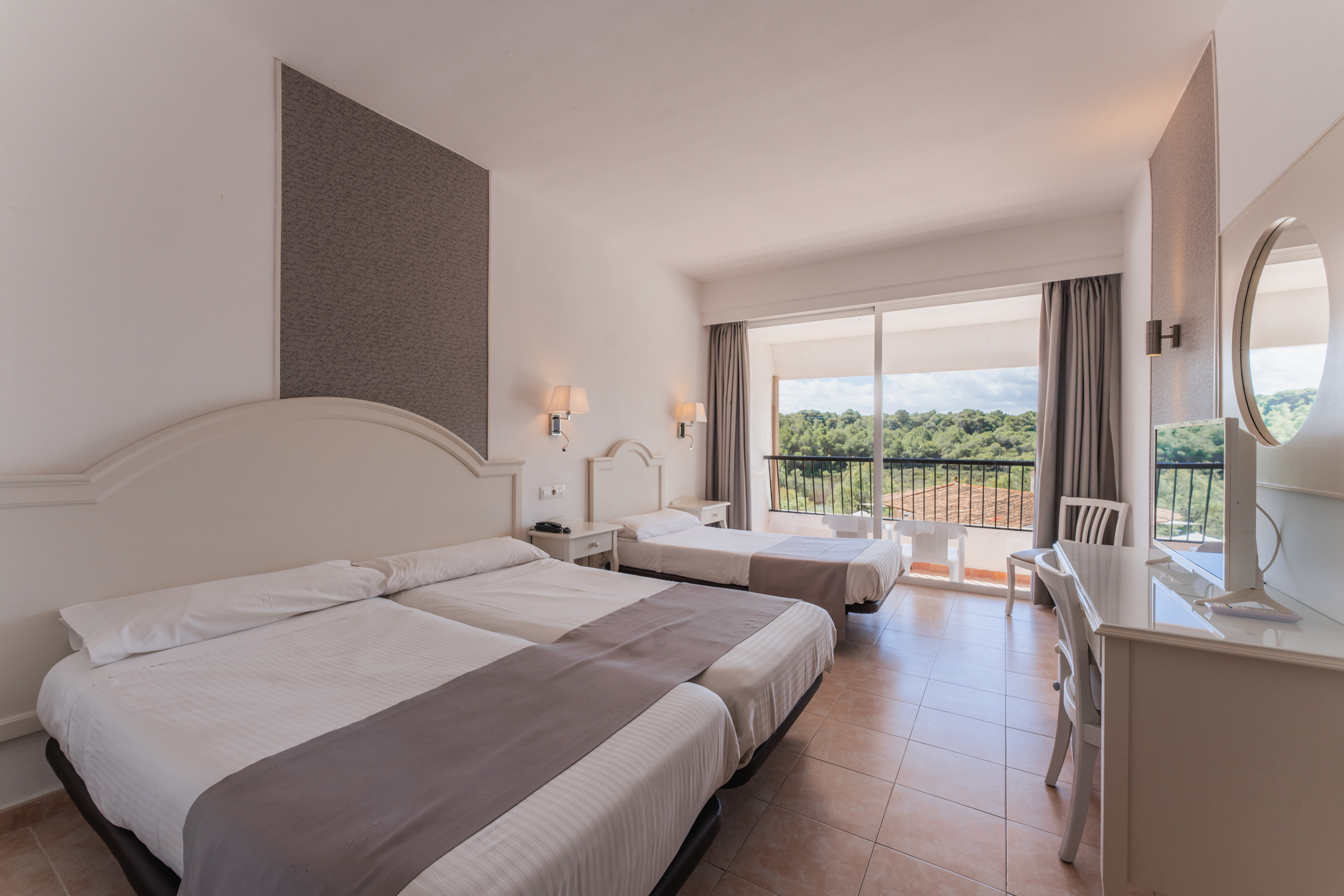 Double or Twin Sea View