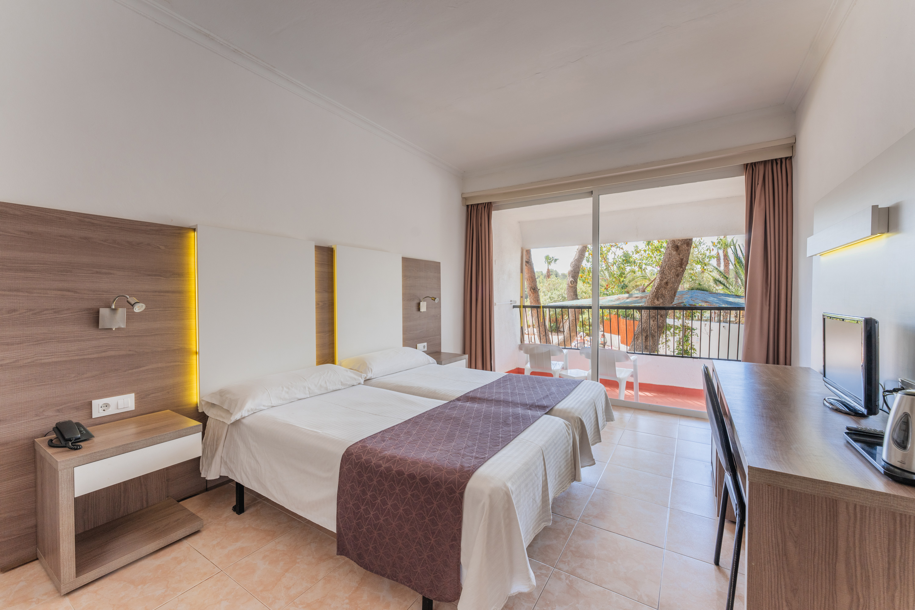 Double or Twin Sea View