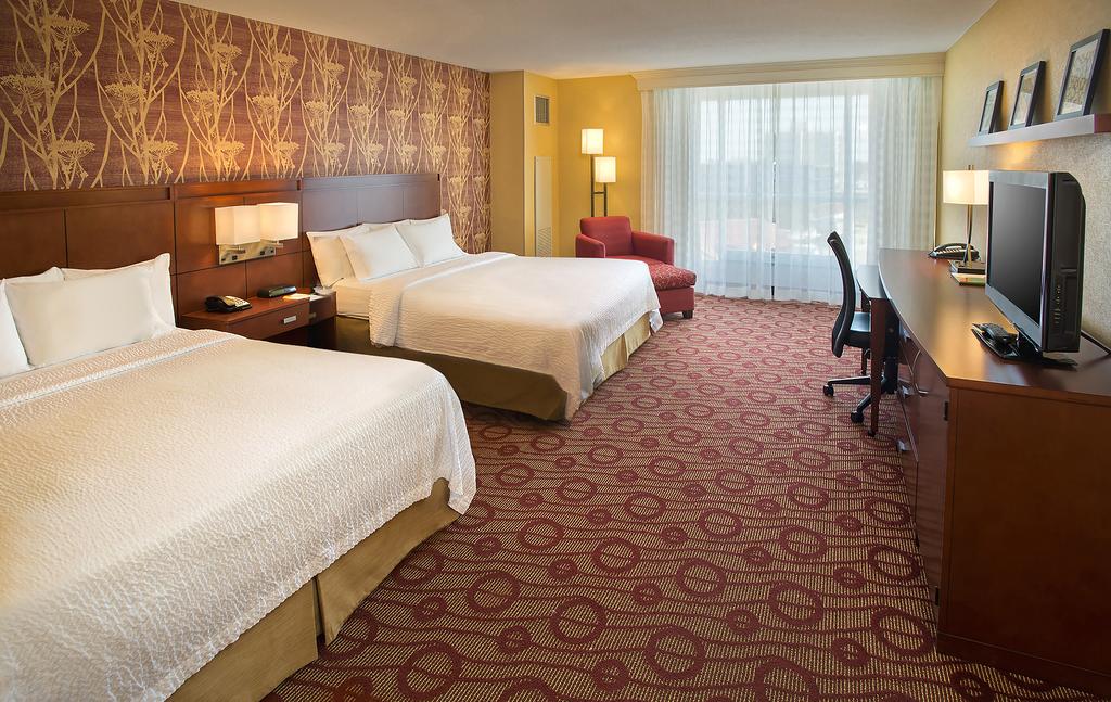 Double Two Queen Beds