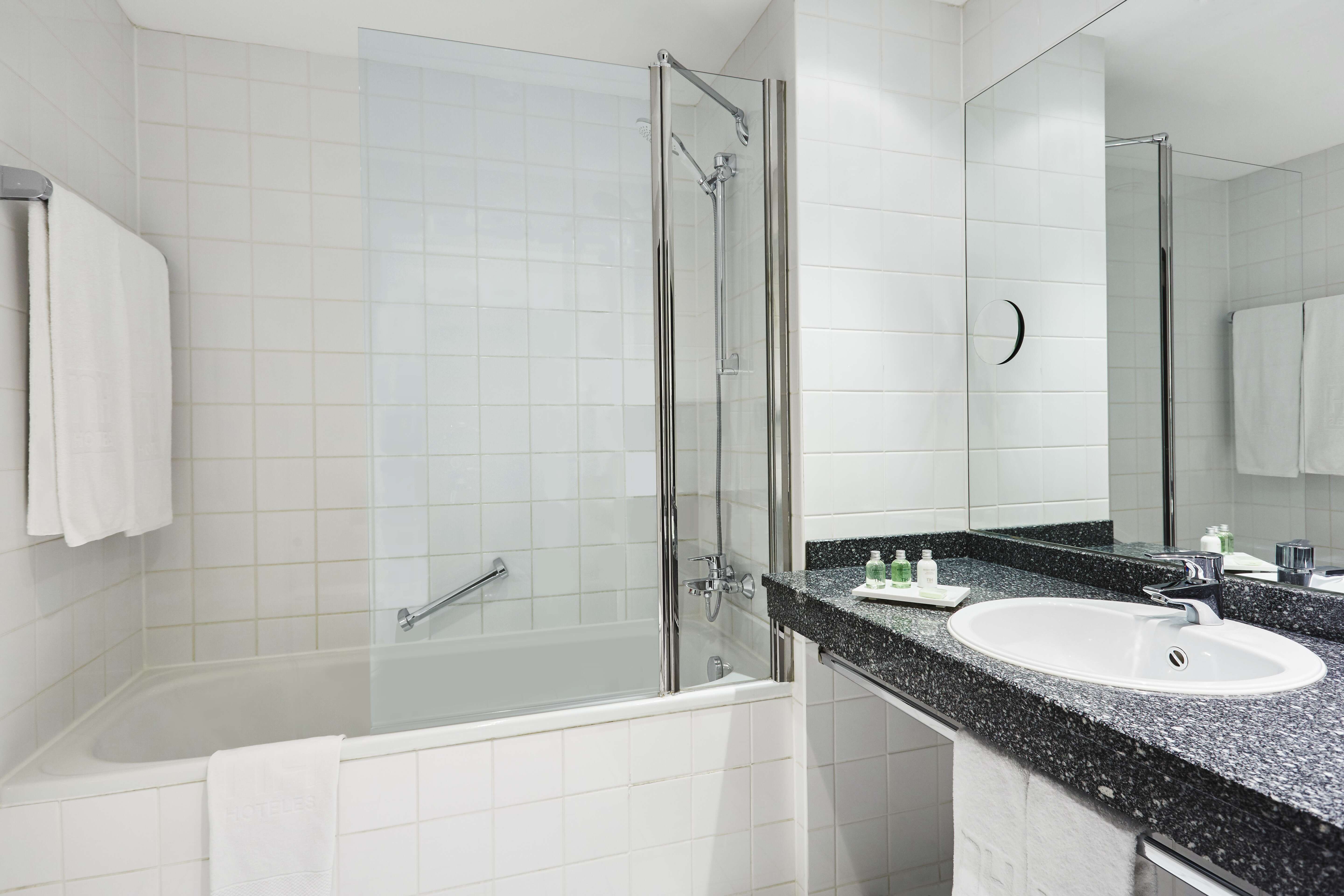 Family Room Capacity 3