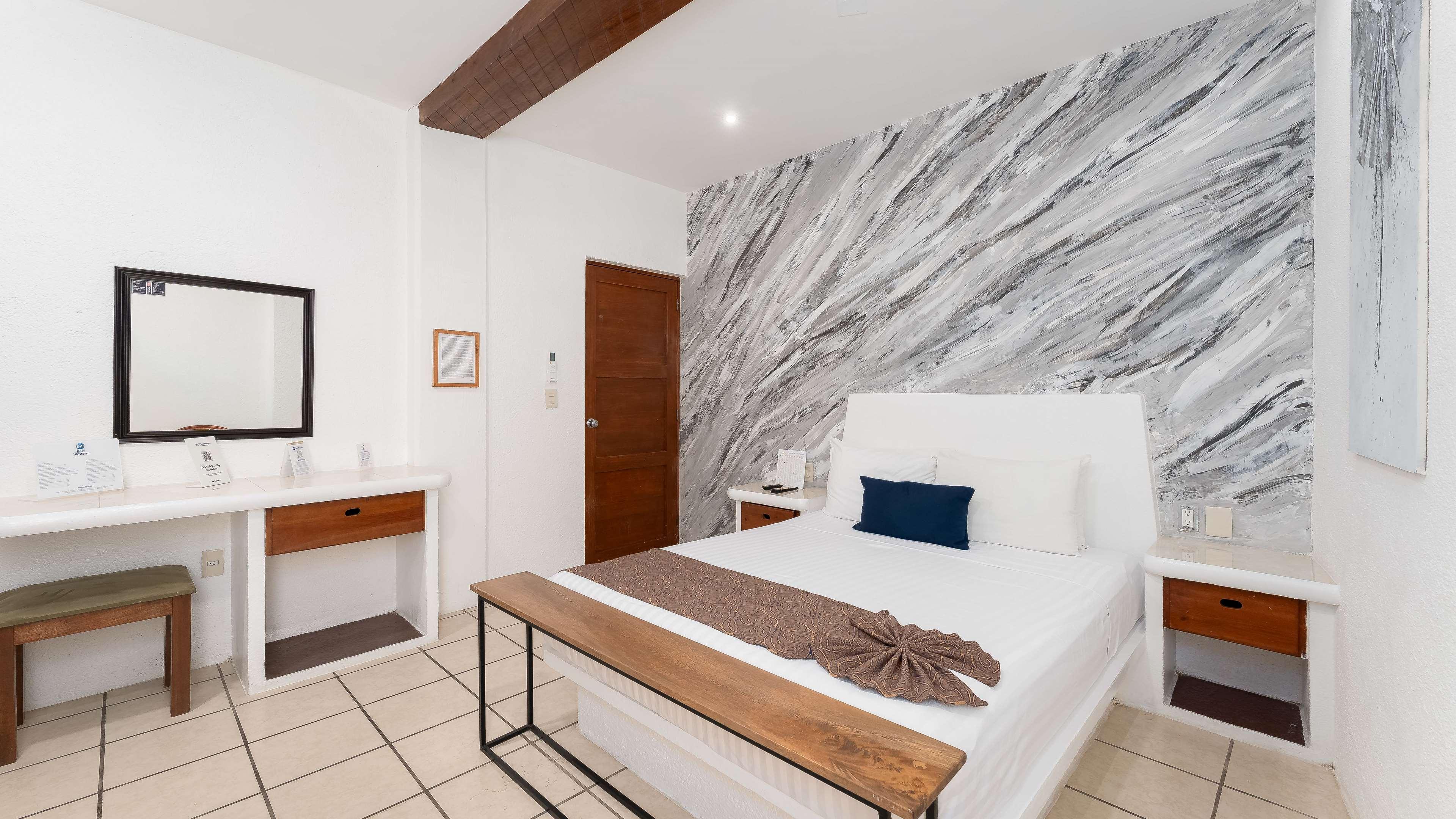 Suite Queen Size Bed