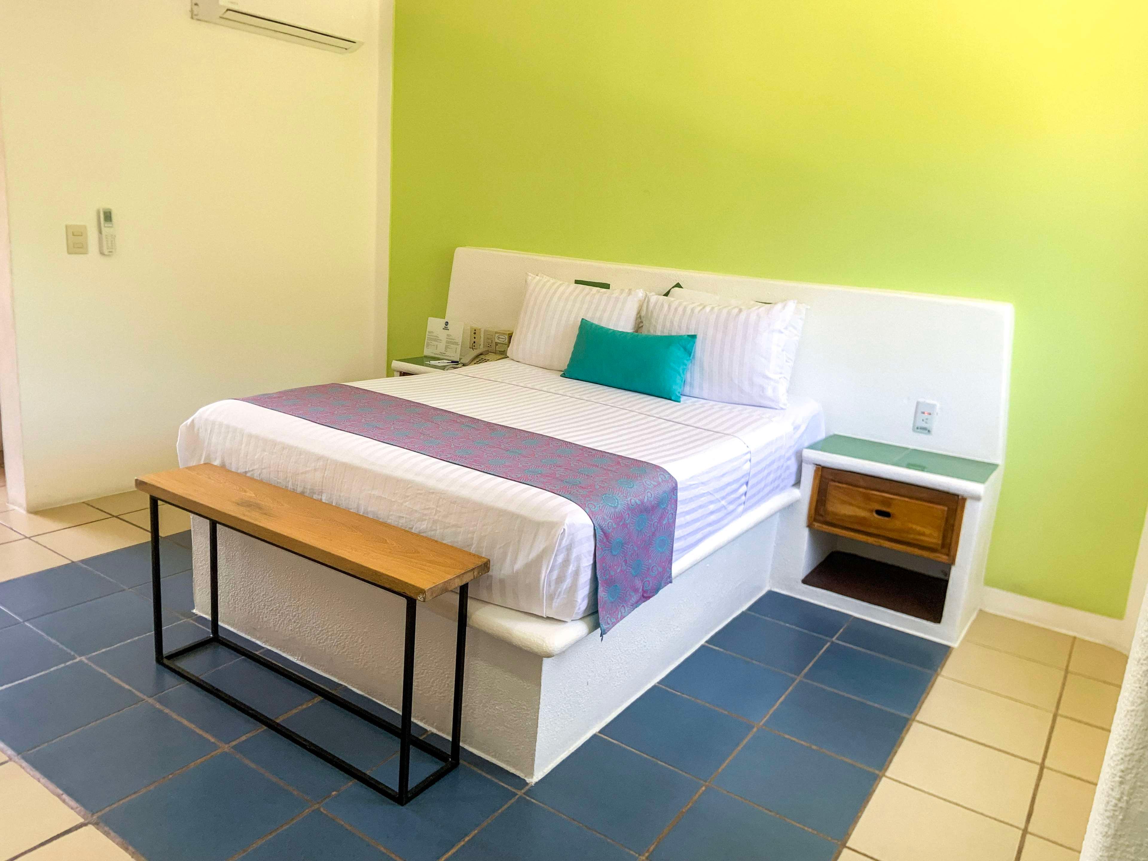 Double King Bed Non Smoking