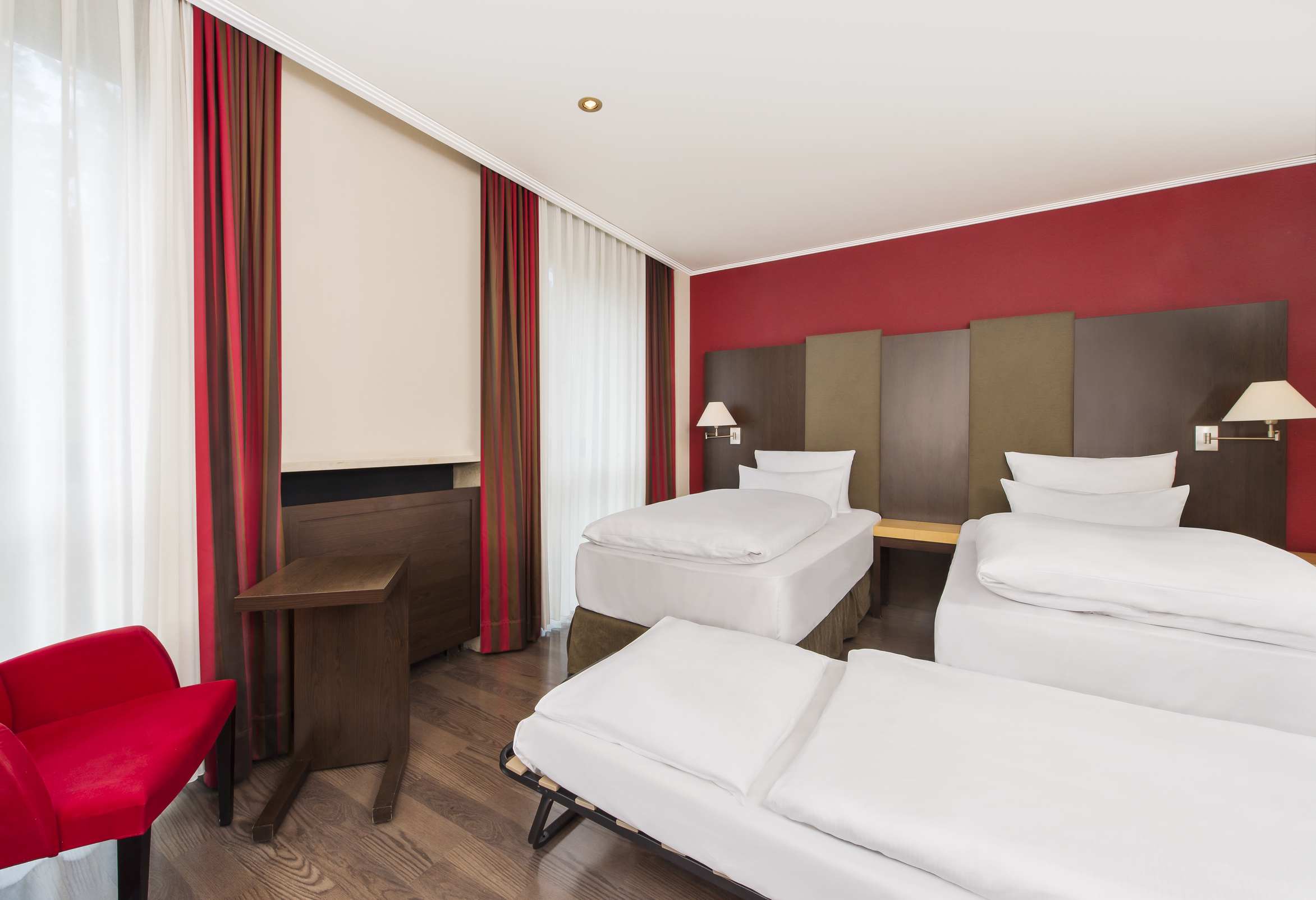 Double or Twin Standard