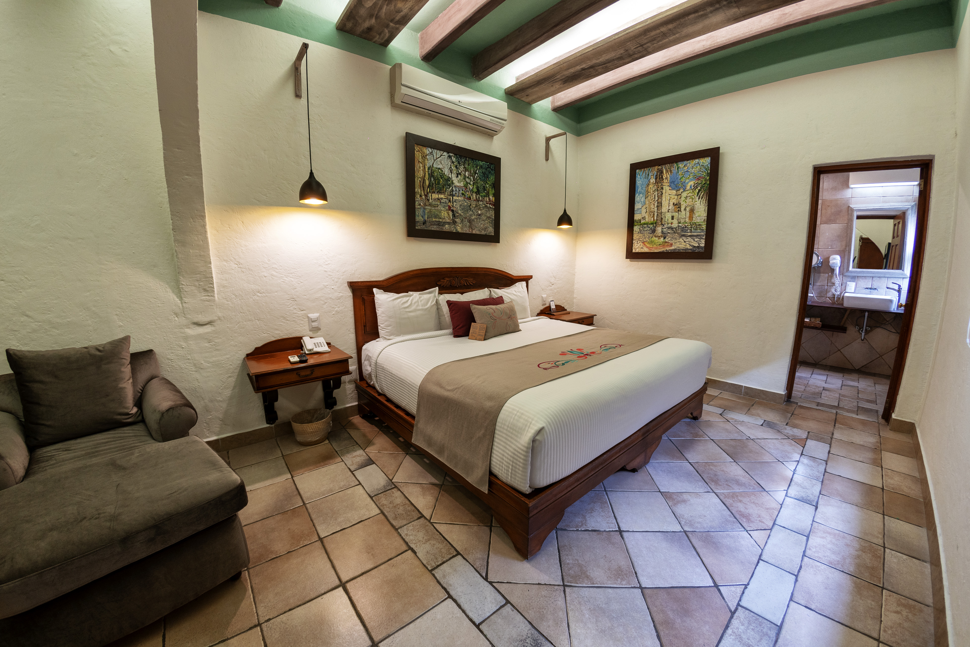 Double Superior King Bed