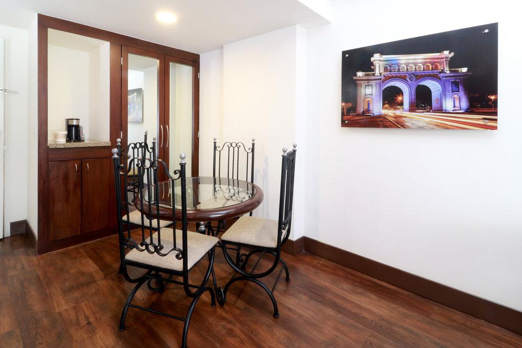 Double Two Queen Beds