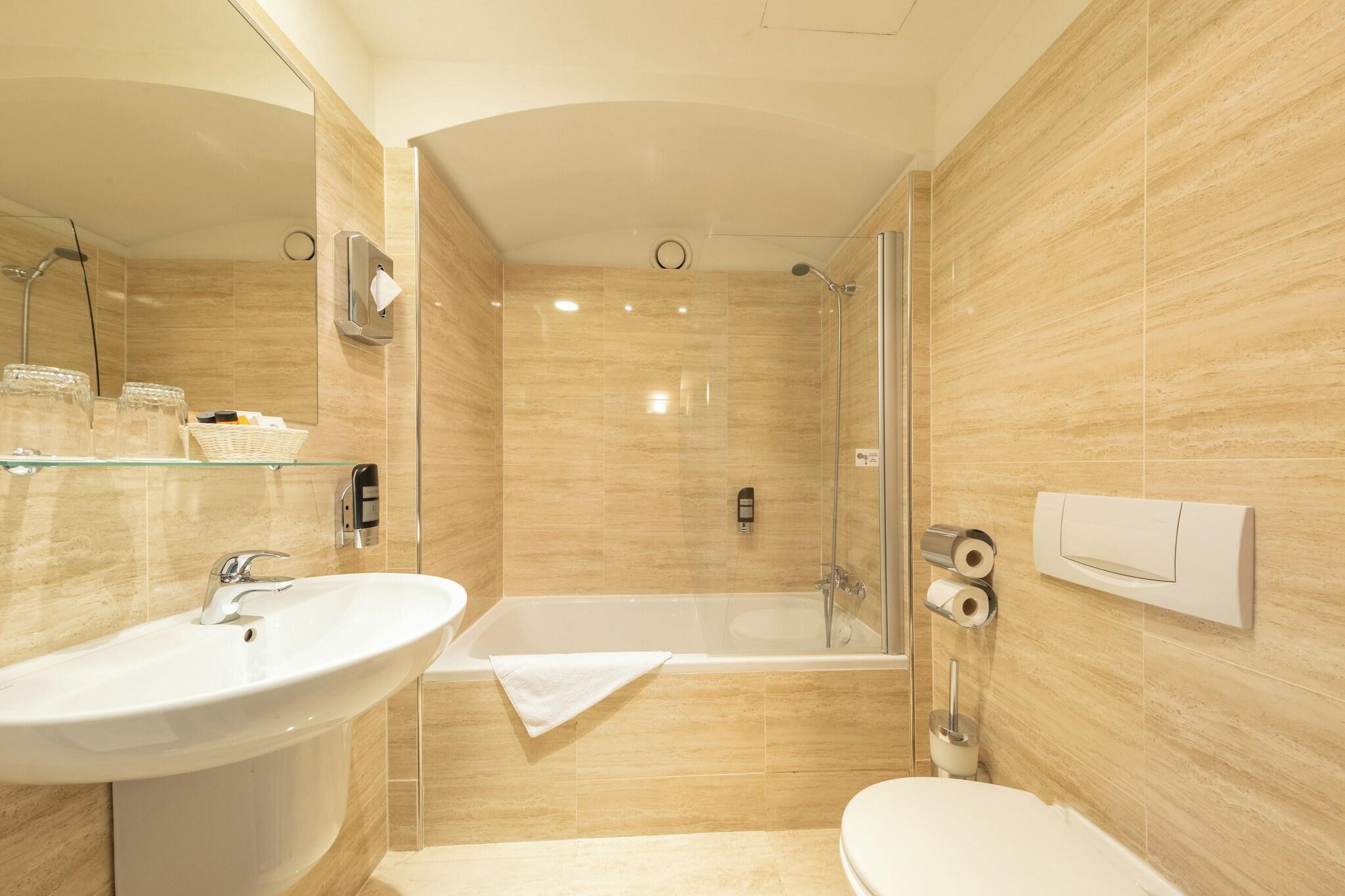 Junior Suite King Size Bed