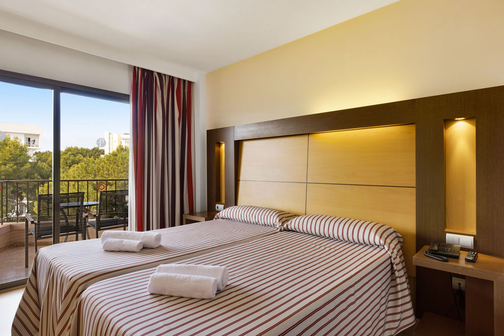 Double or Twin Pool View