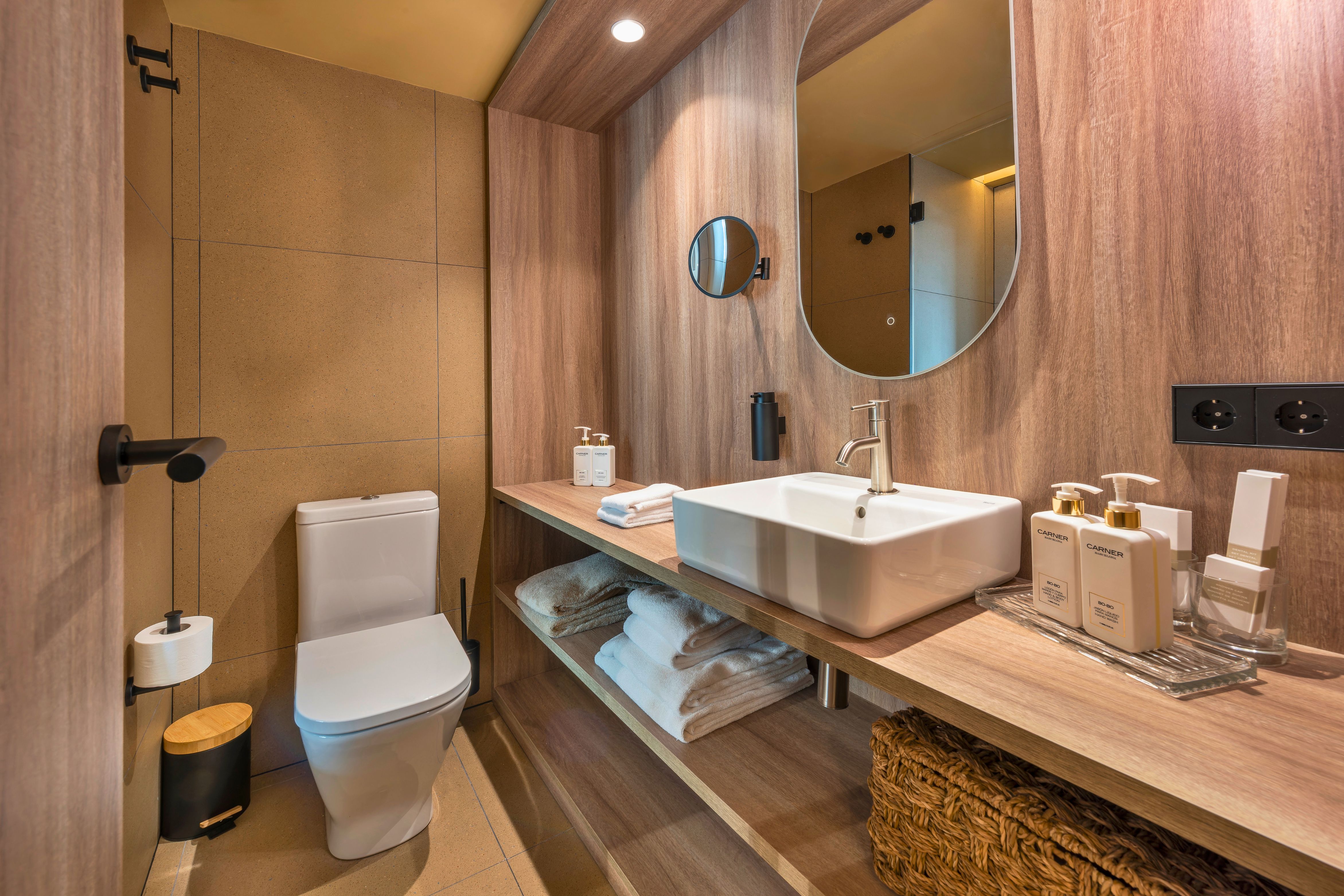 Double Single with Balcony