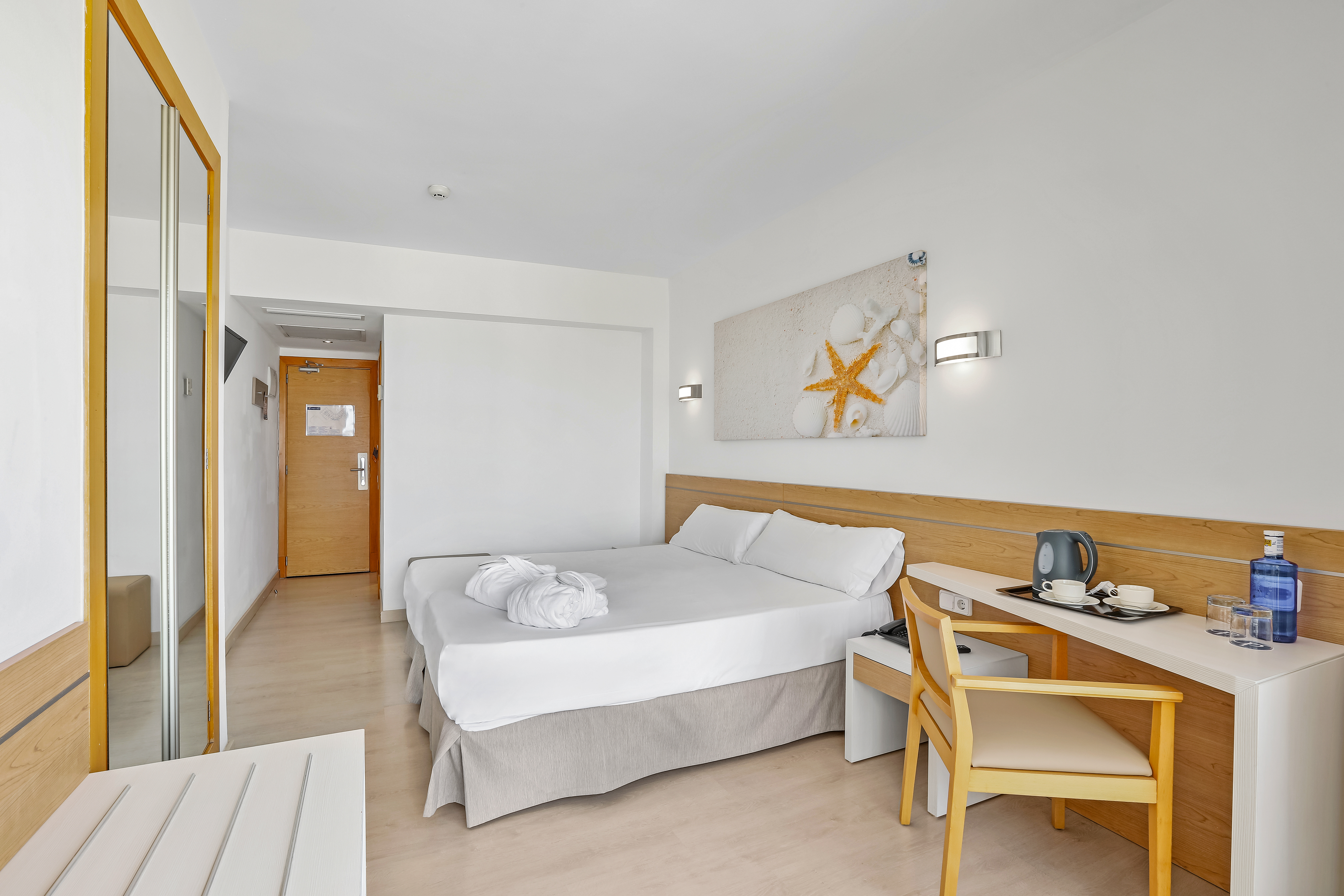 Double or Twin Standard