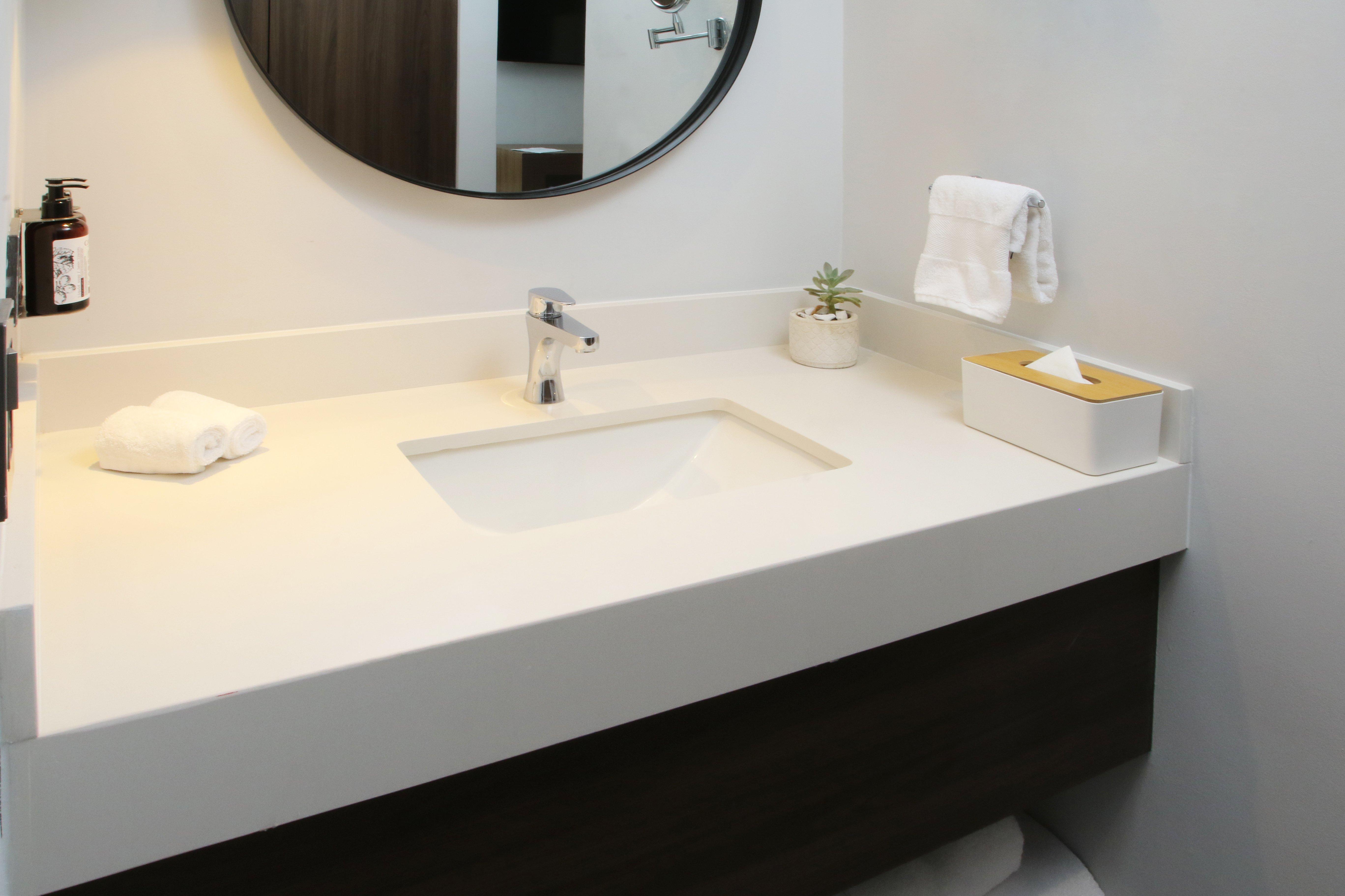 Suite Queen Size Bed