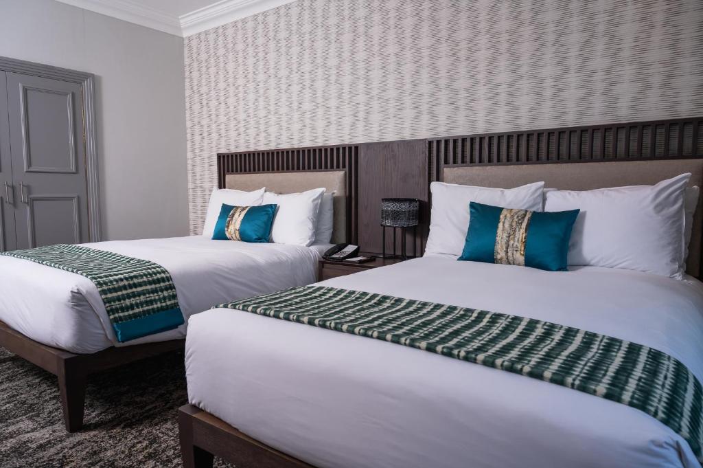 Room Two Double Beds