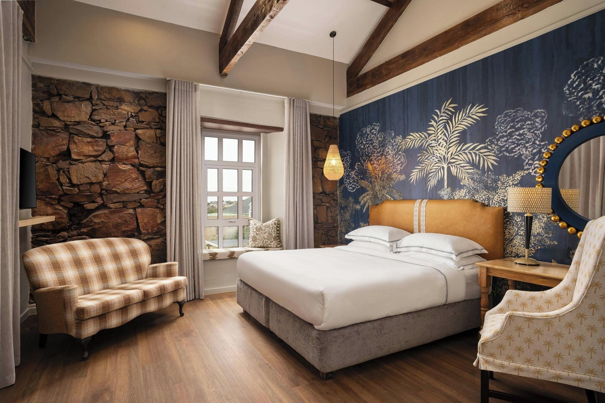 Double Deluxe King Bed