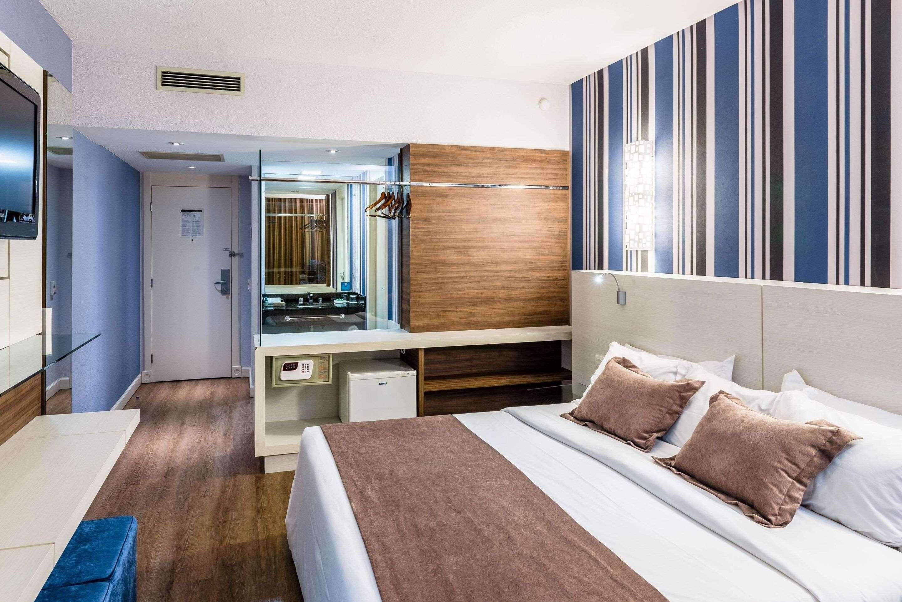 Double King Size Bed