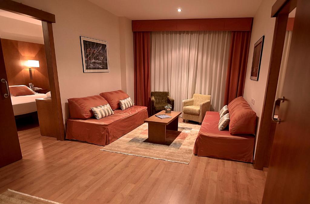 Family Room Standard