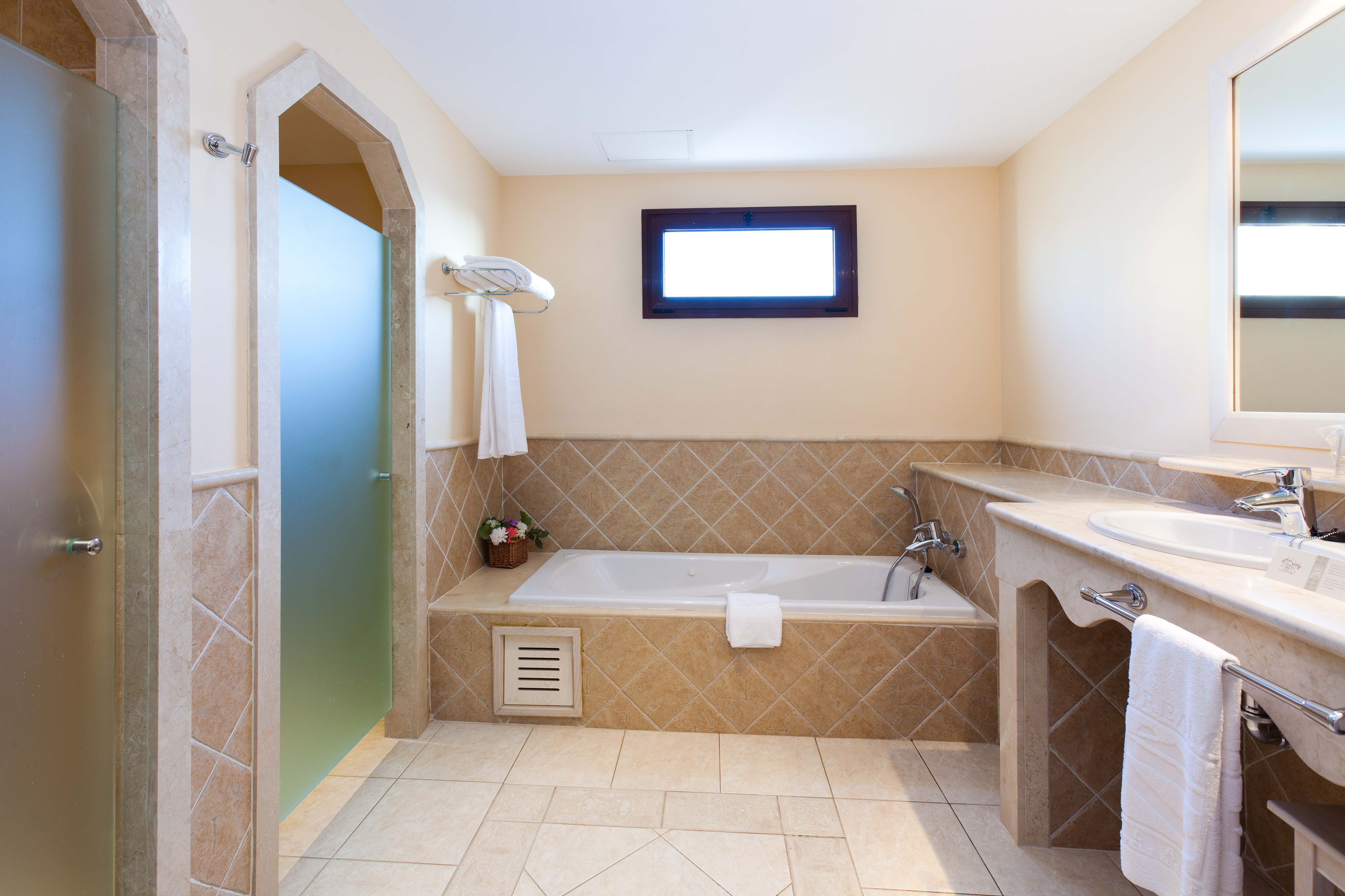 Family Room Superior Capacity 4