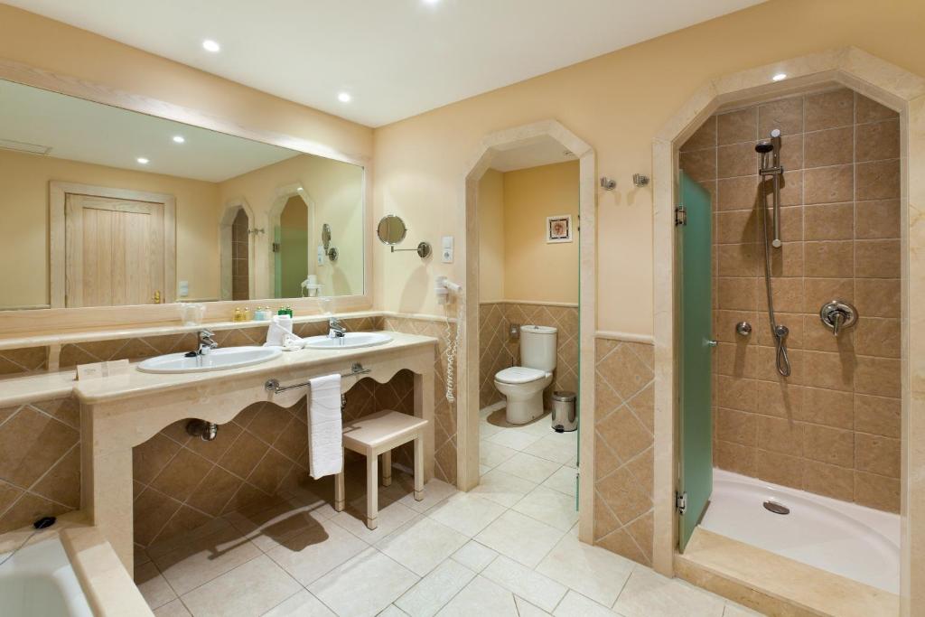 Family Room Superior