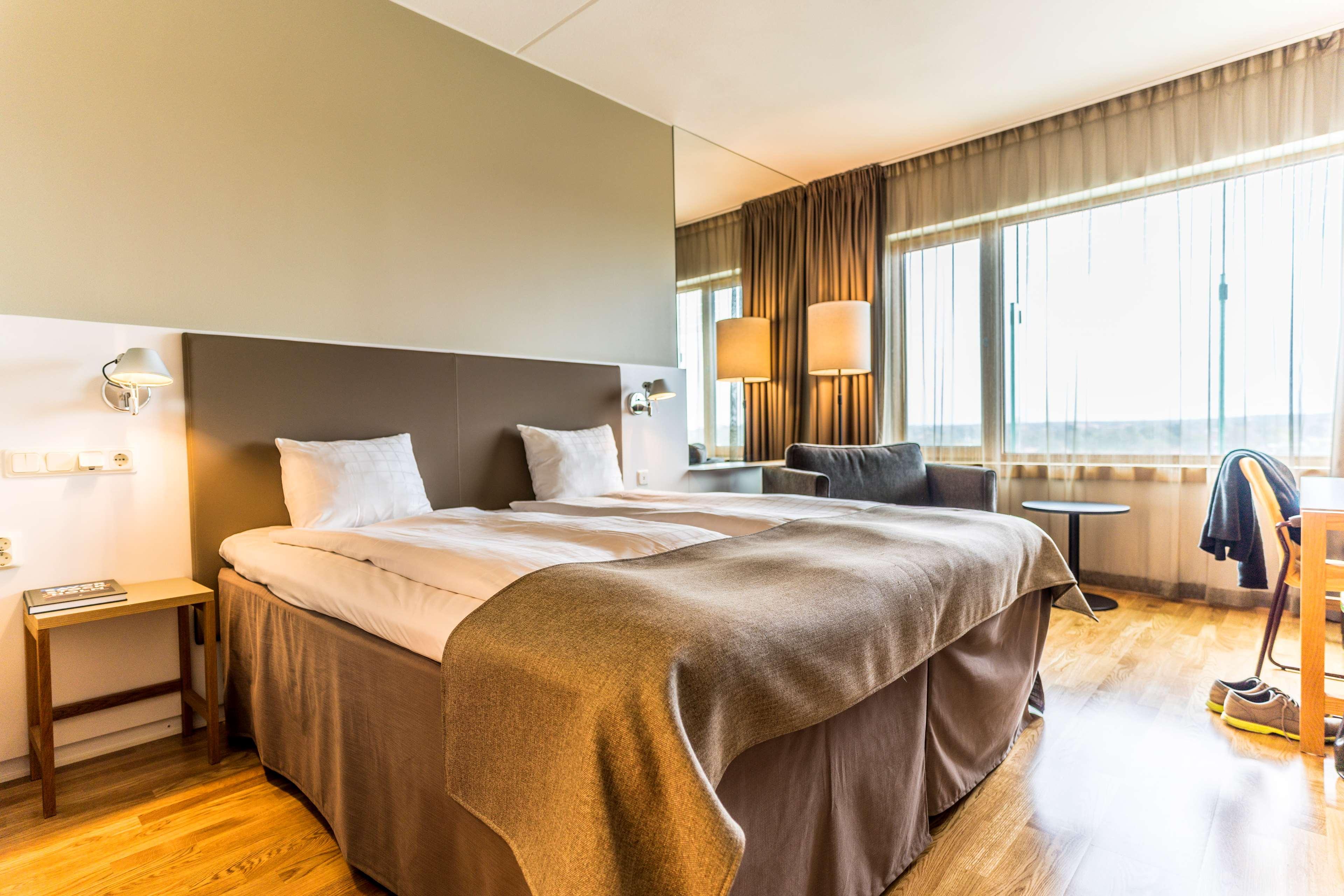 Double Superior King Bed