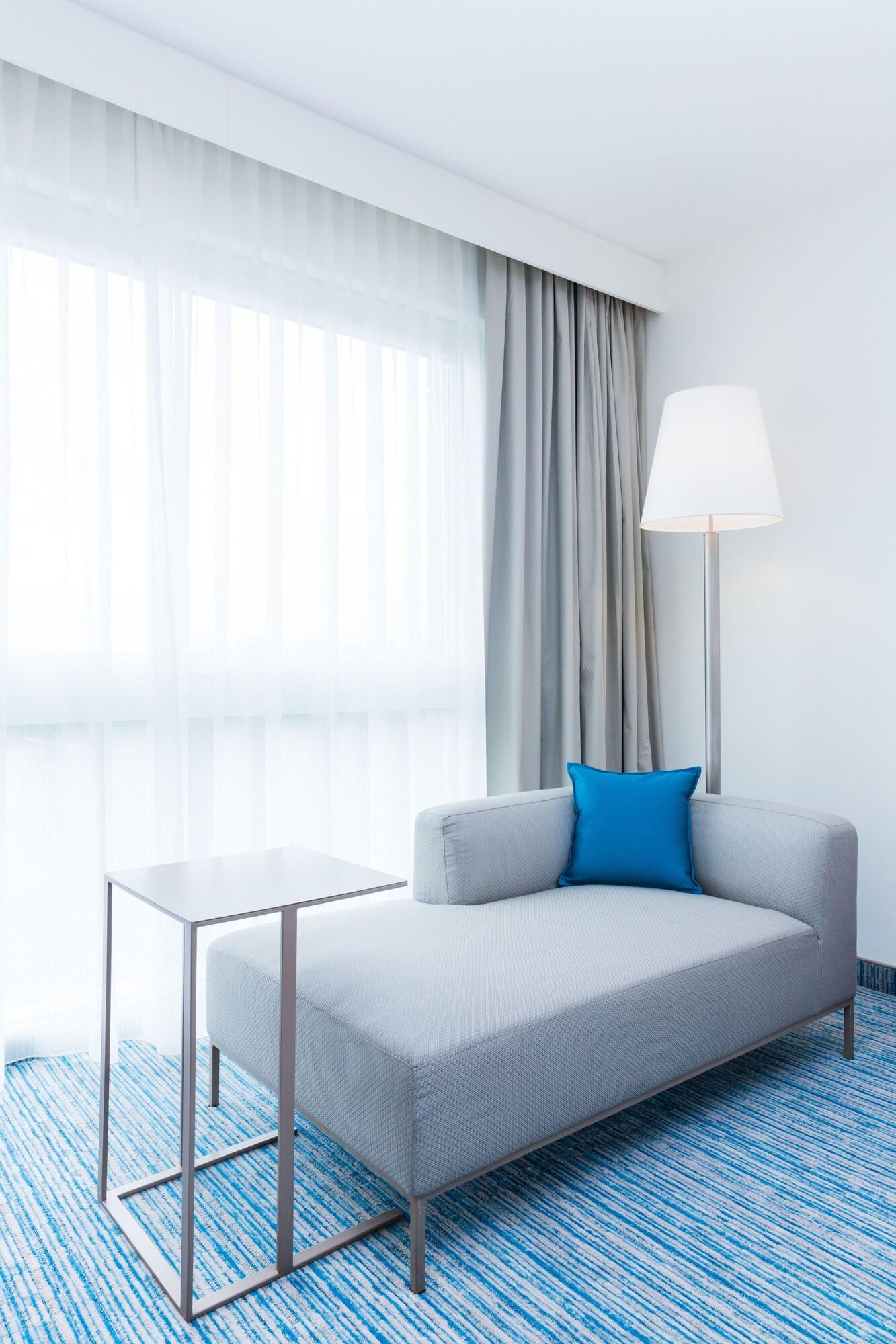 Double Deluxe King Bed