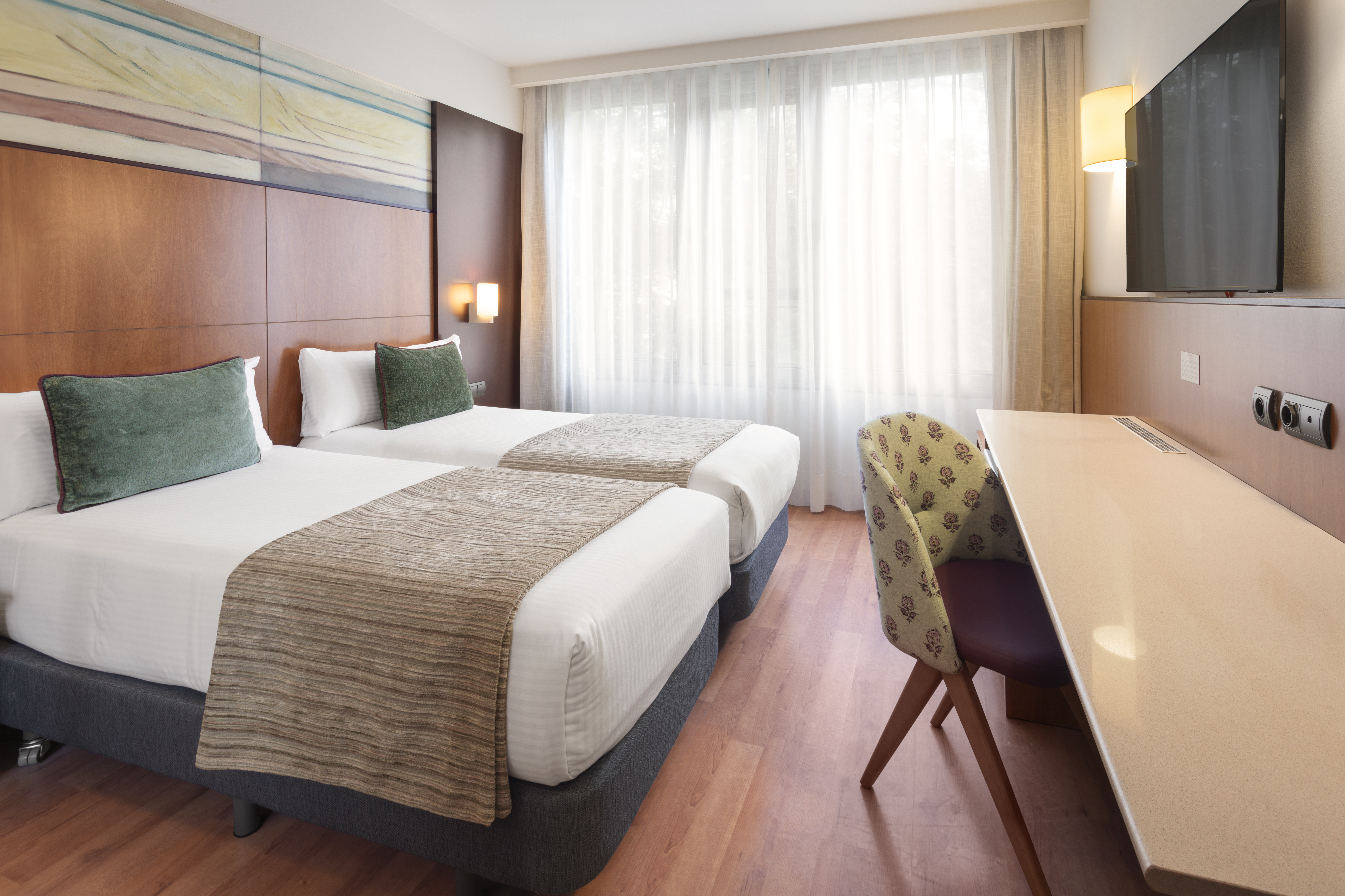 Double or Twin Standard