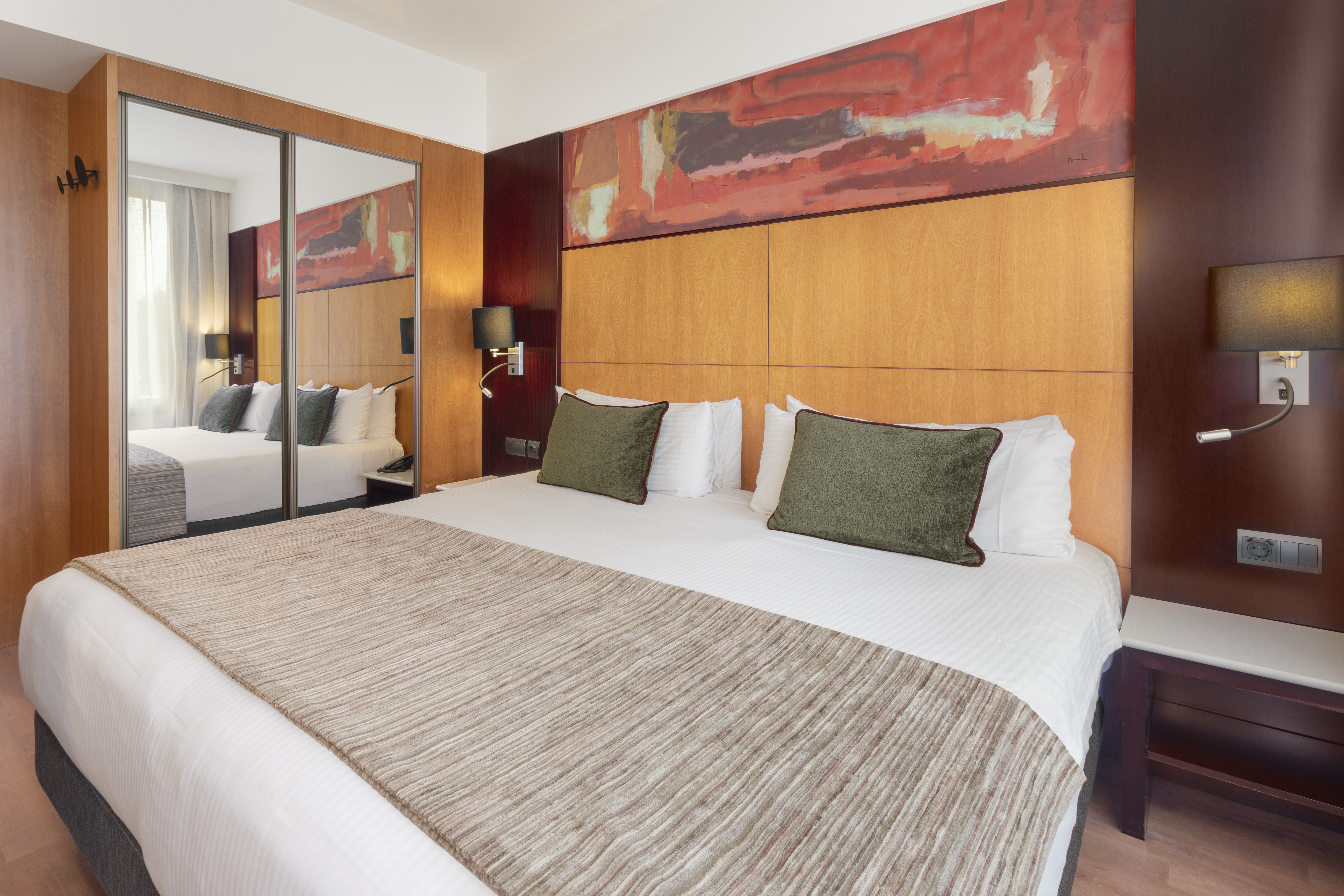 Double or Twin Standard