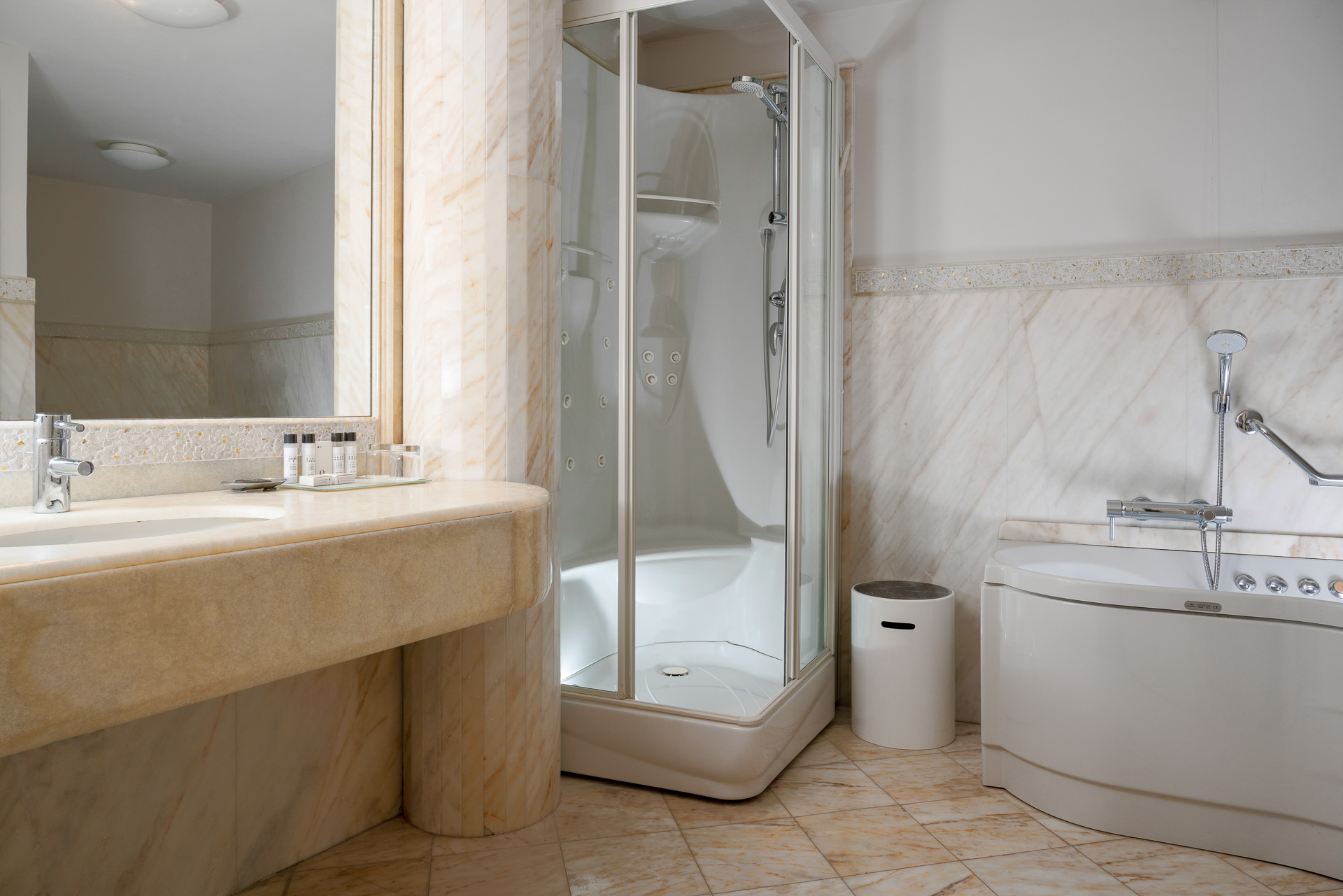 Suite Sea View with Balcony