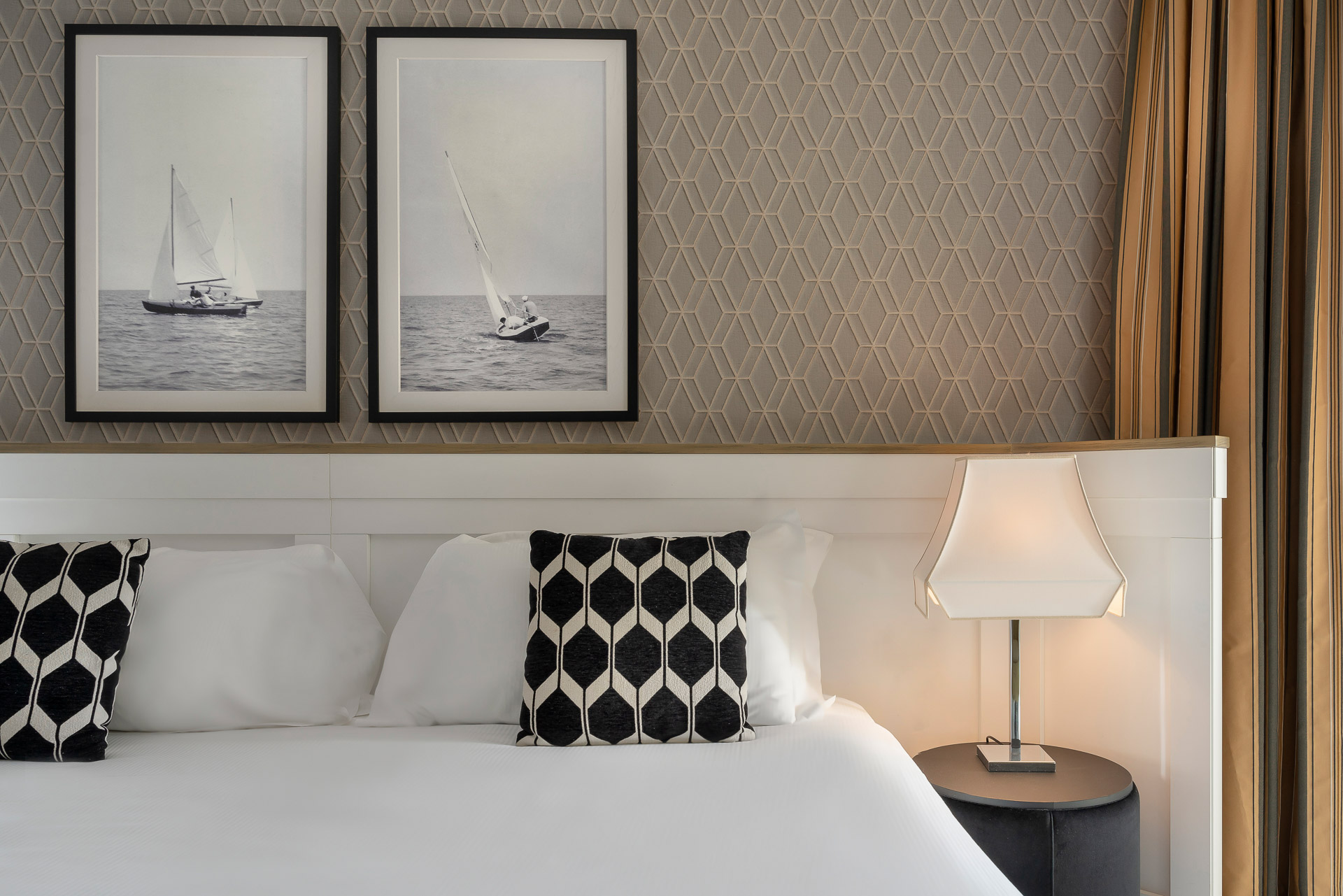 Double Single City View