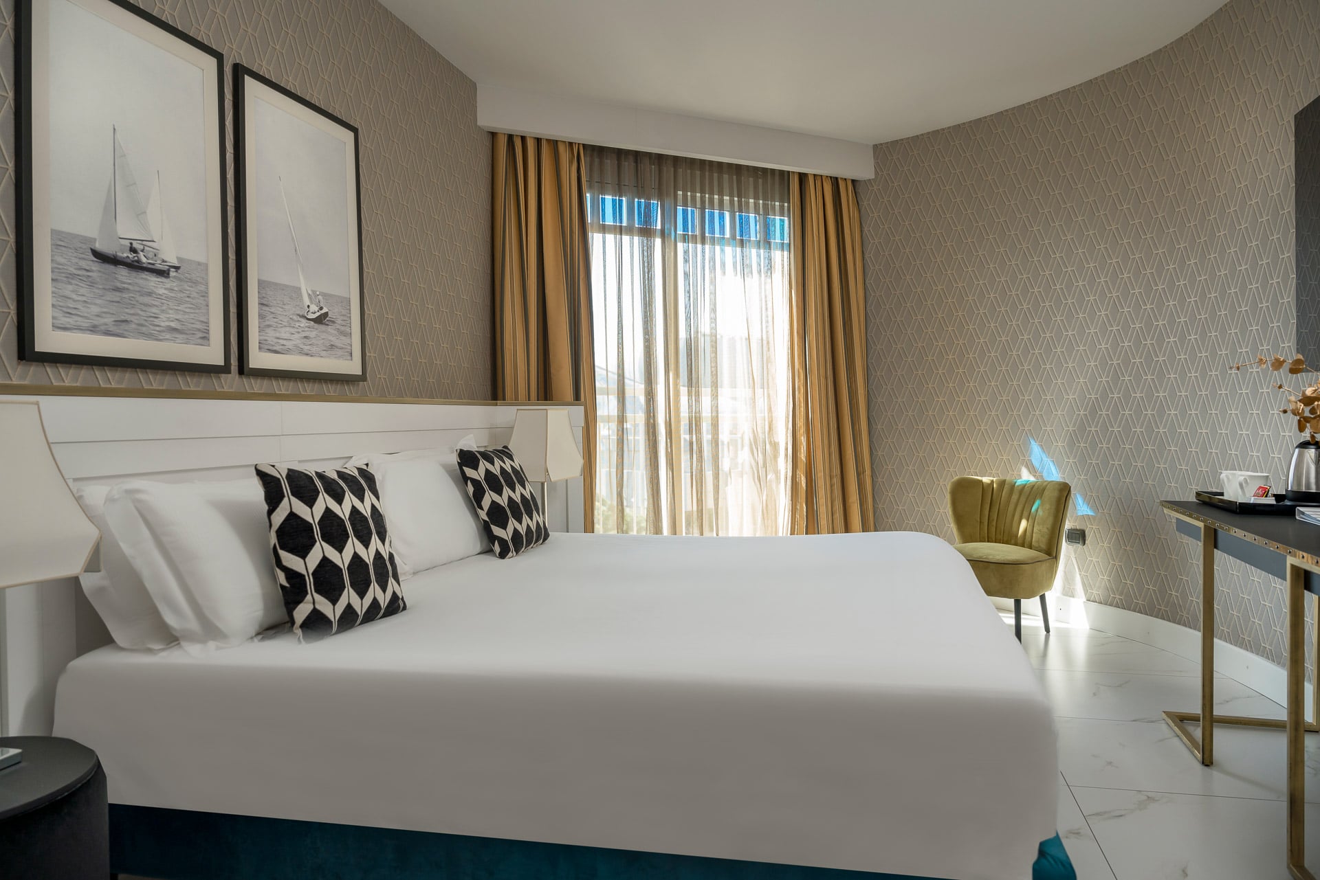 Double Single City View