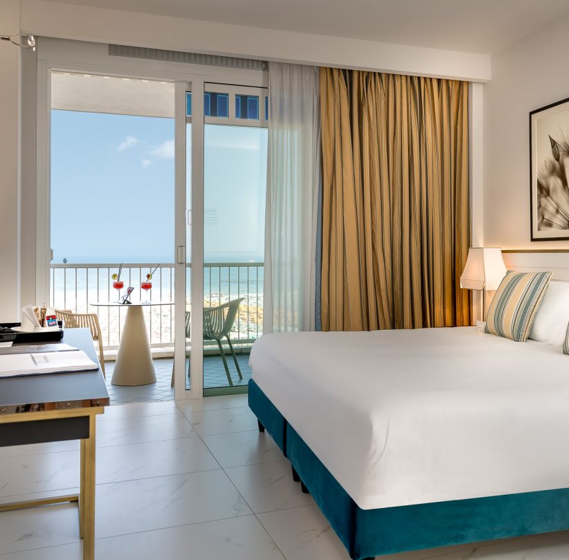 Double Deluxe Sea View with Balcony