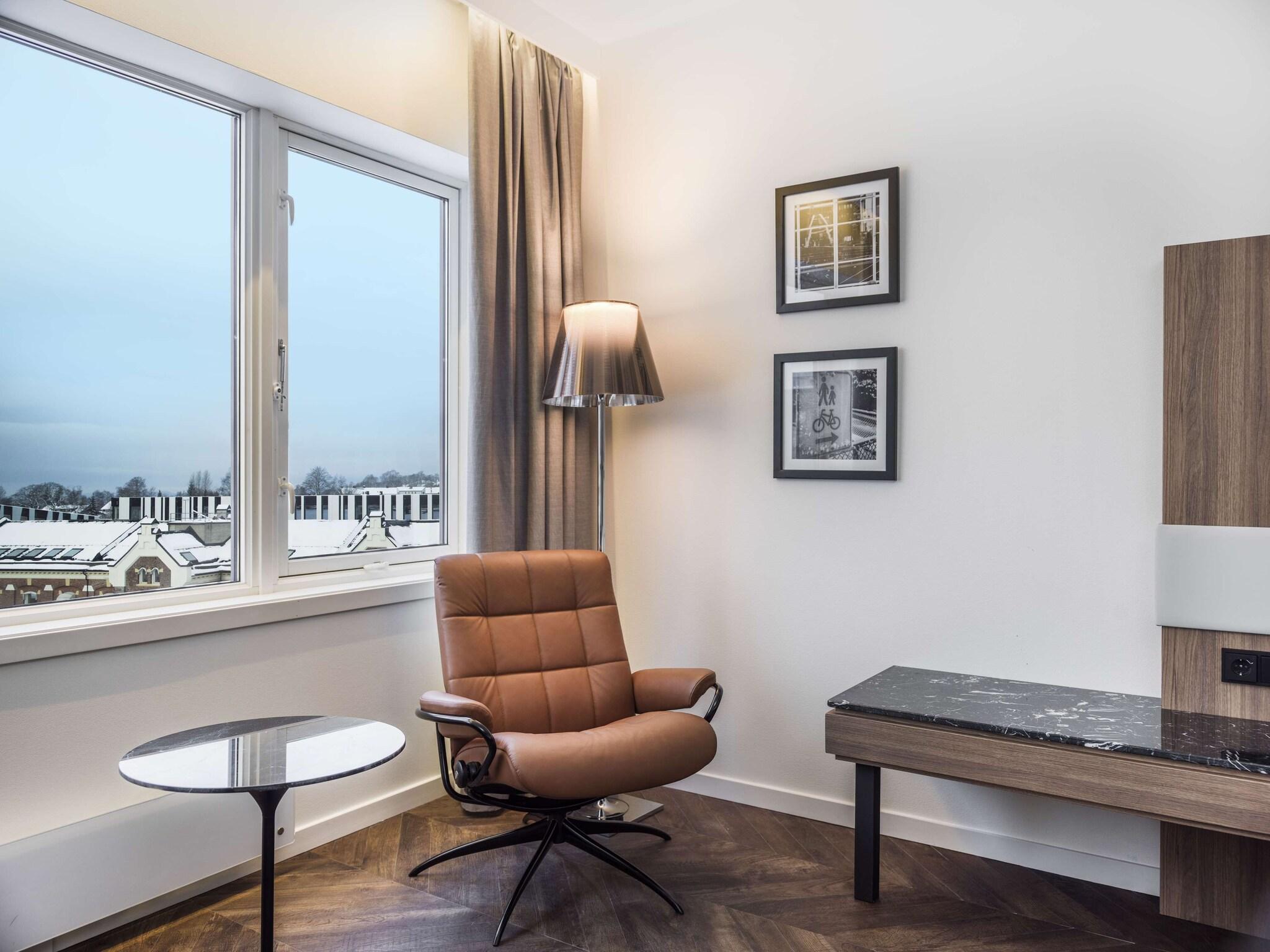 Double Premium Queen Bed