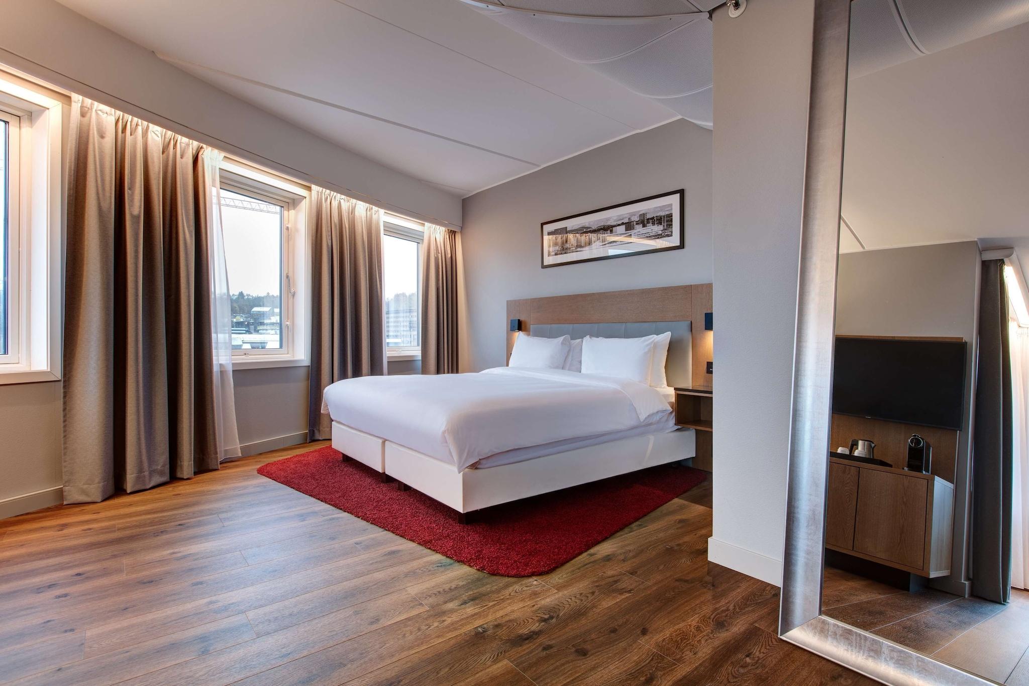 Junior Suite King Size Bed