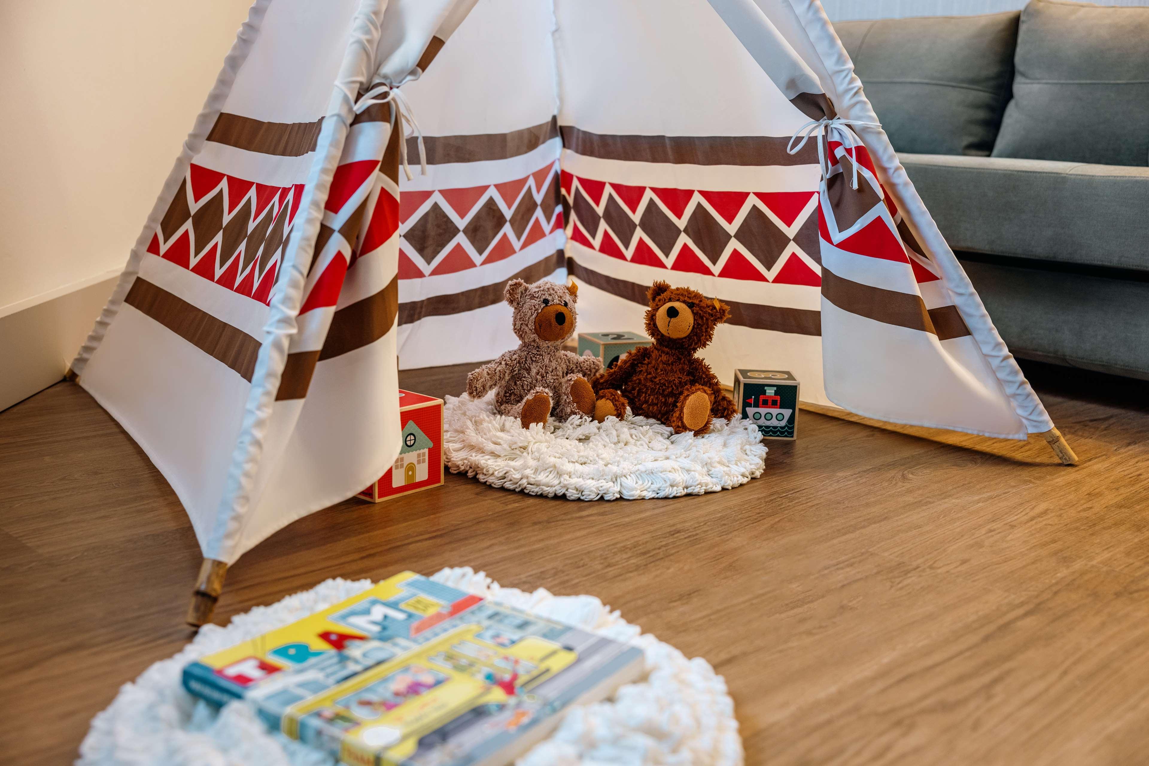 Family Room Standard