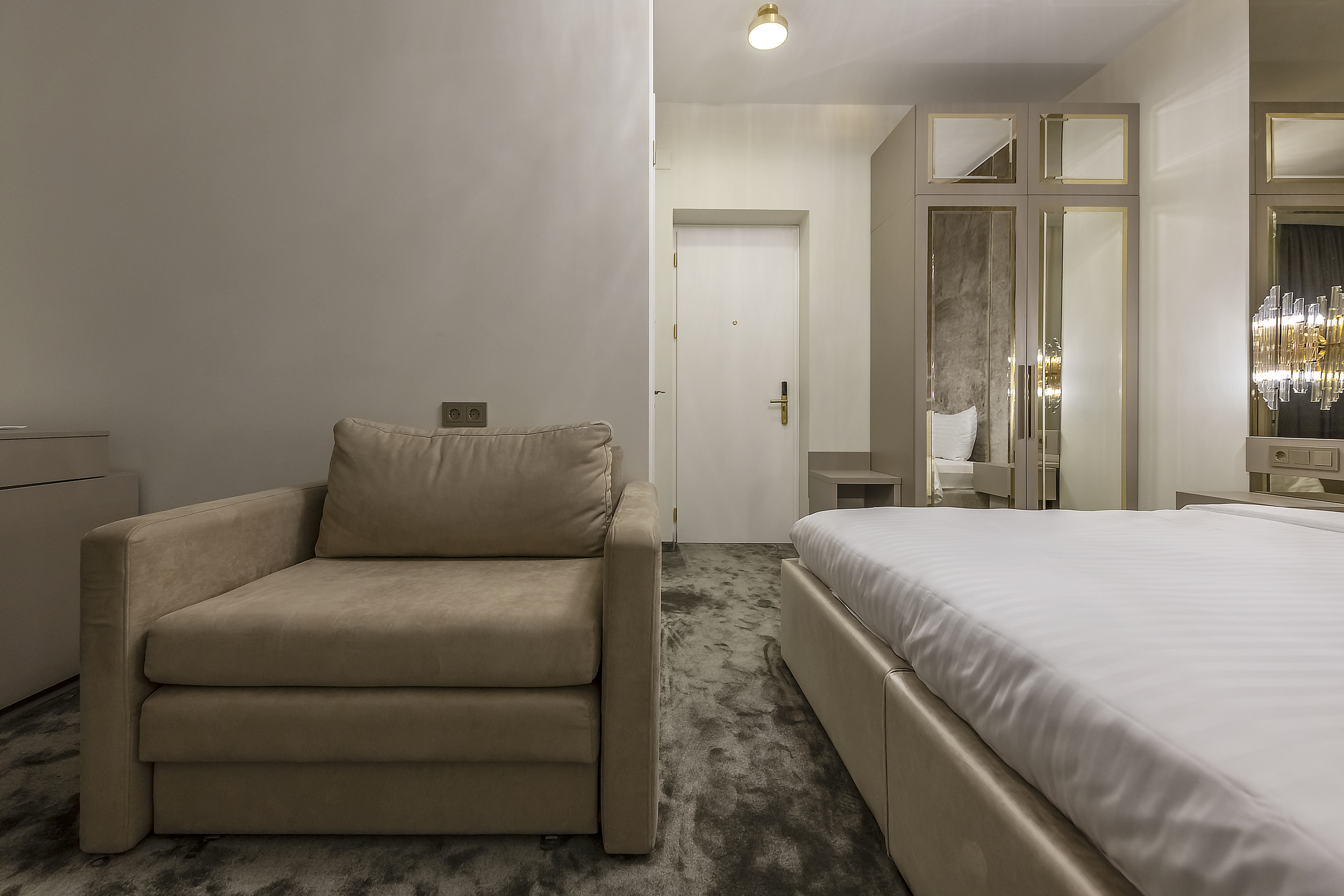 Double Single Deluxe One Bed