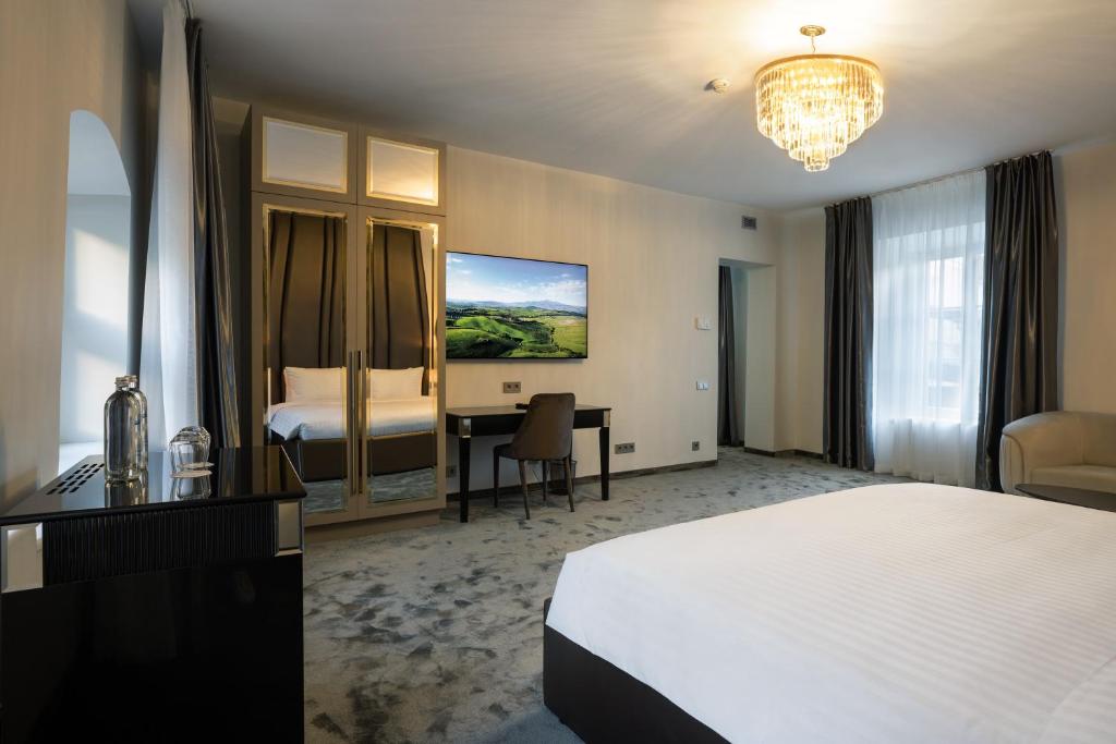 Junior Suite One Bedroom One Bathroom