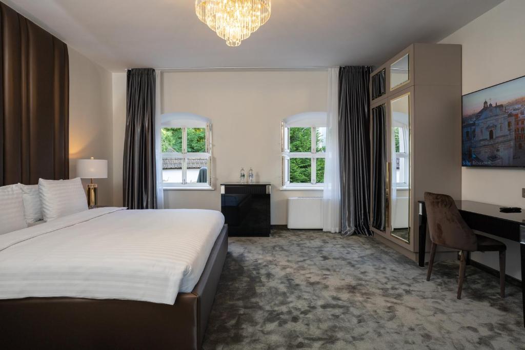 Junior Suite One Bedroom One Bathroom