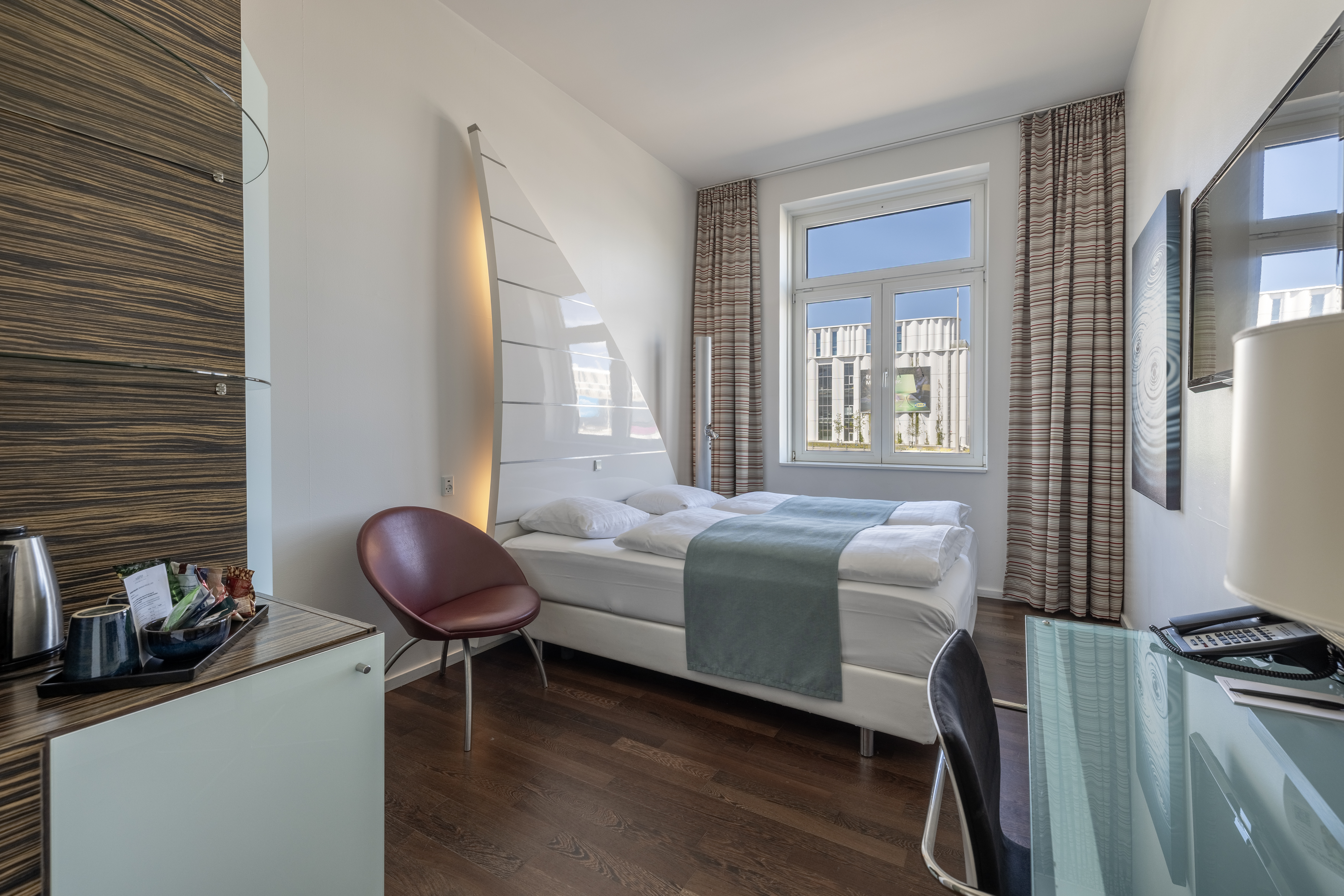 Twin Two Beds