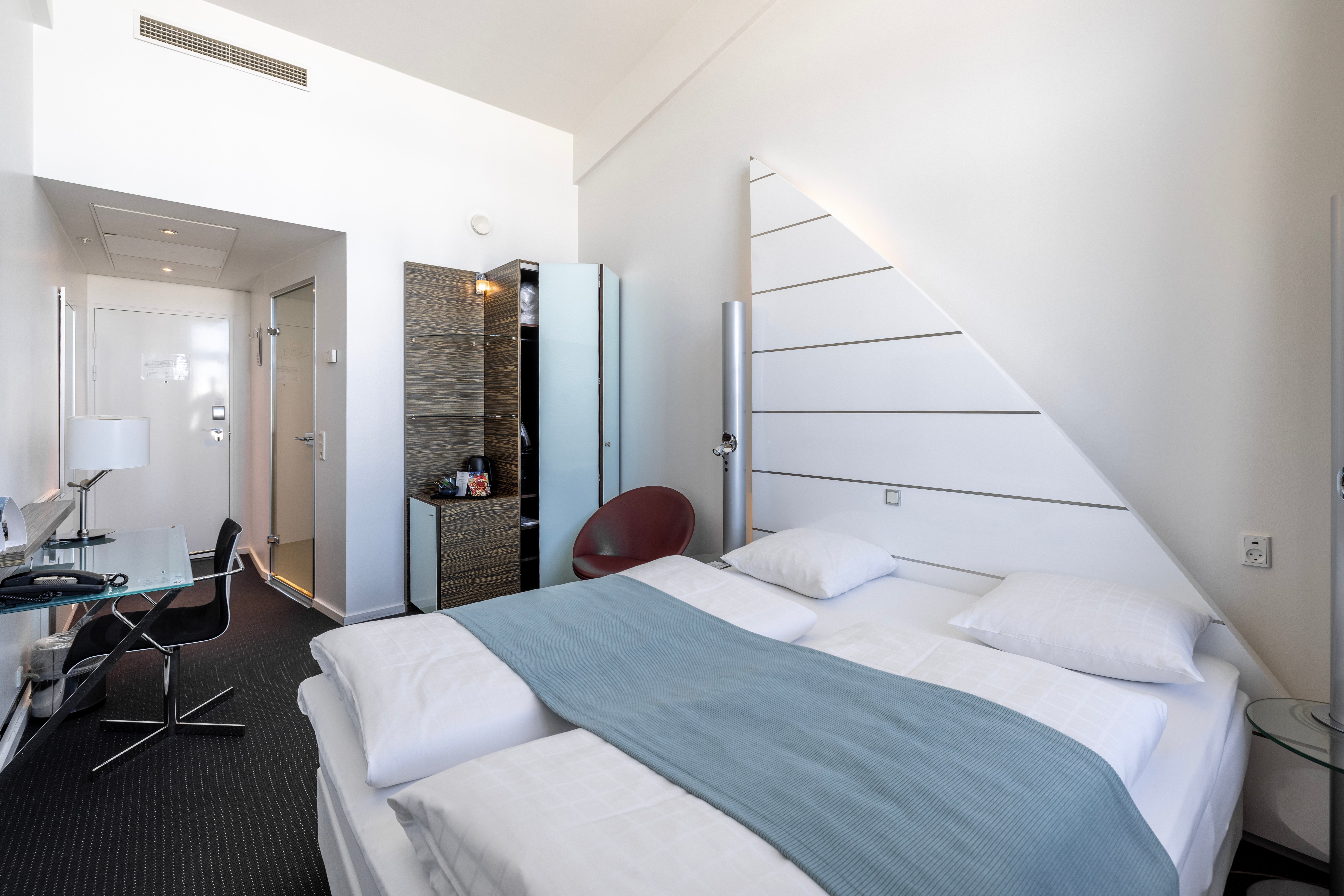 Double Capacity 4 Two Bedrooms