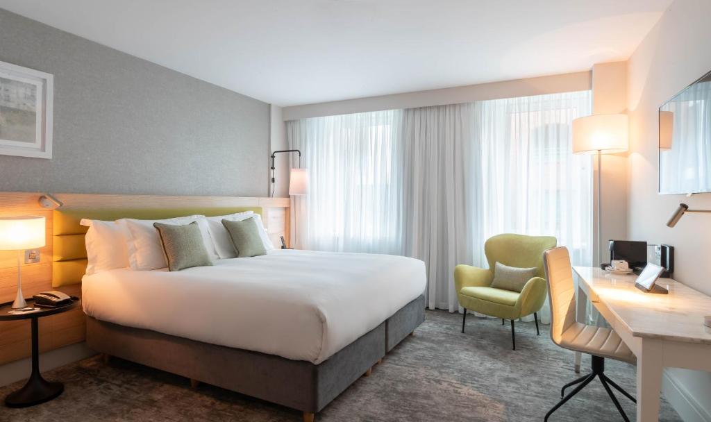 Double King Size Bed