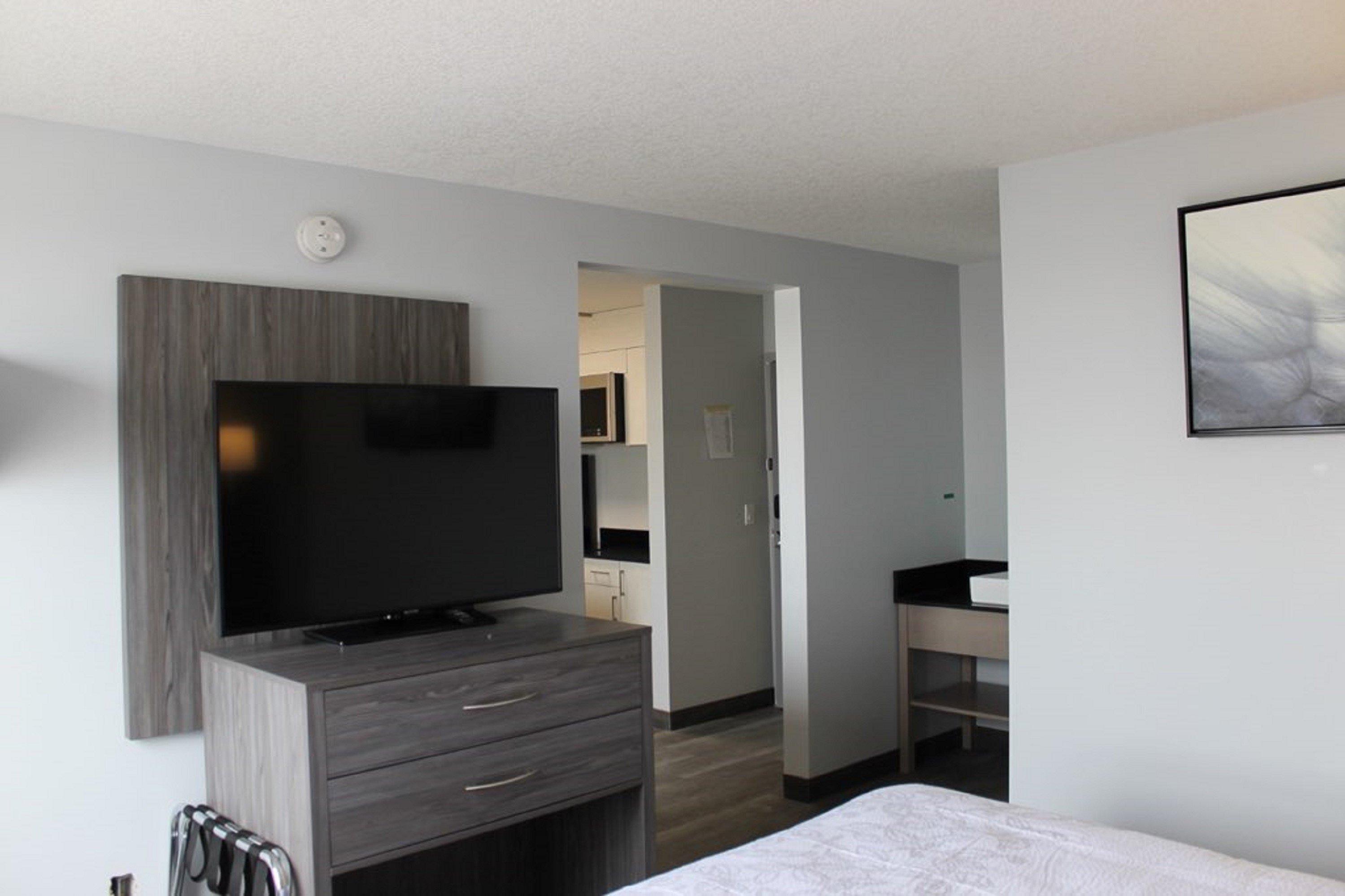Suite with Kitchenette