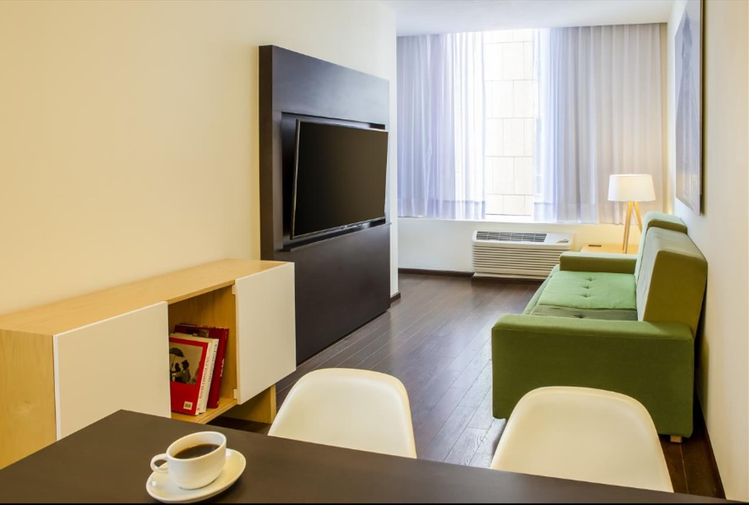 Junior Suite King Size Bed