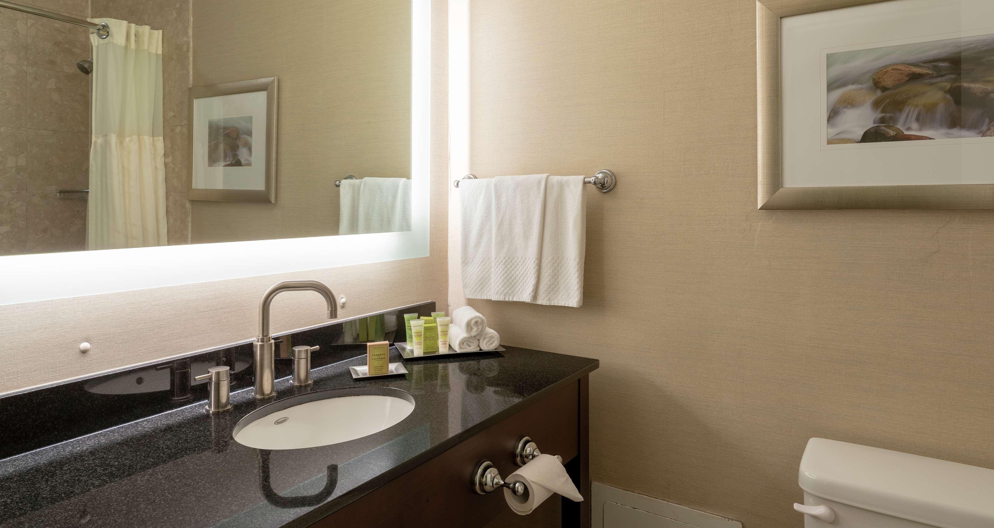 Double King Bed Non Smoking