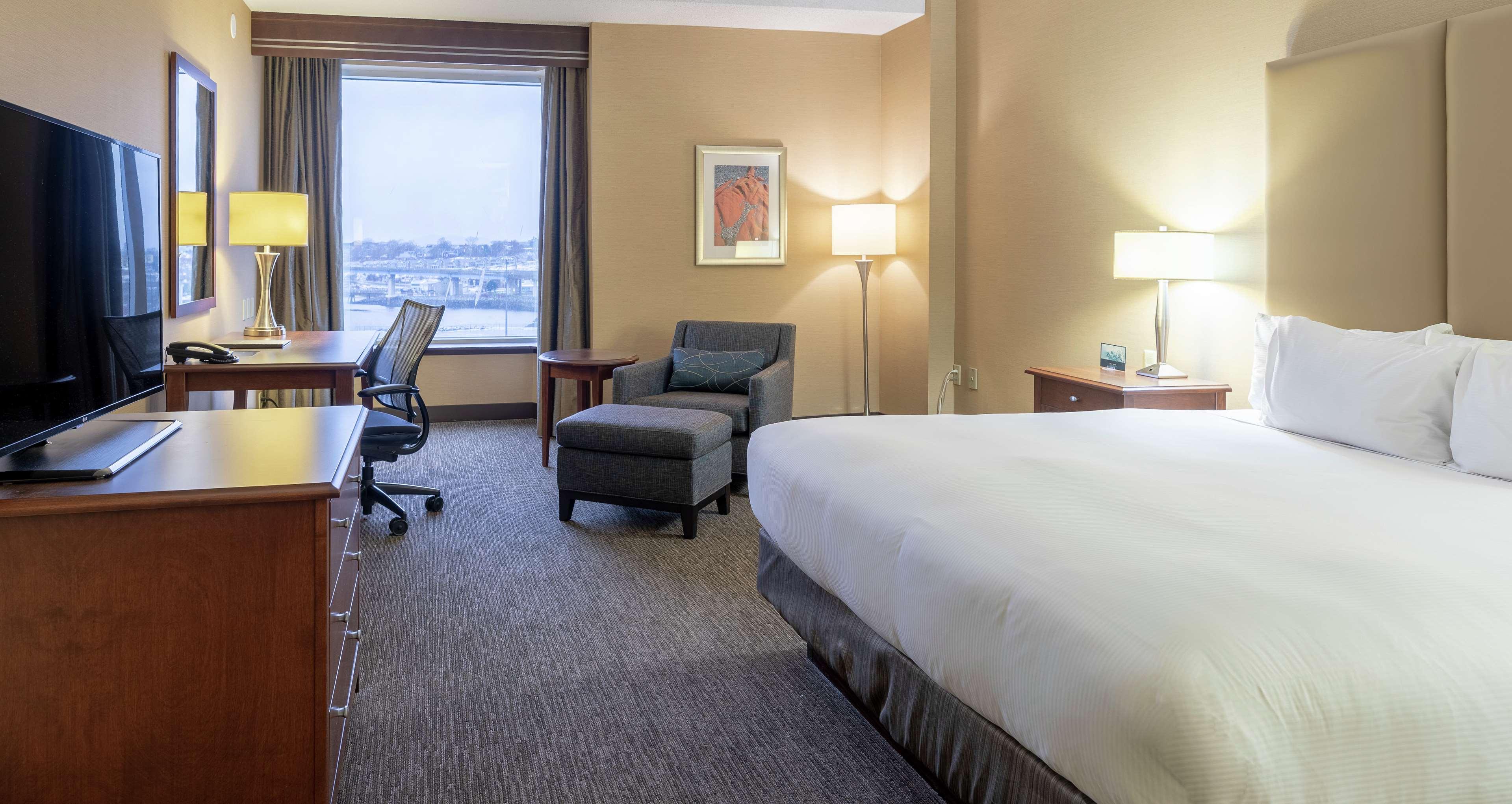 Double Club King Bed