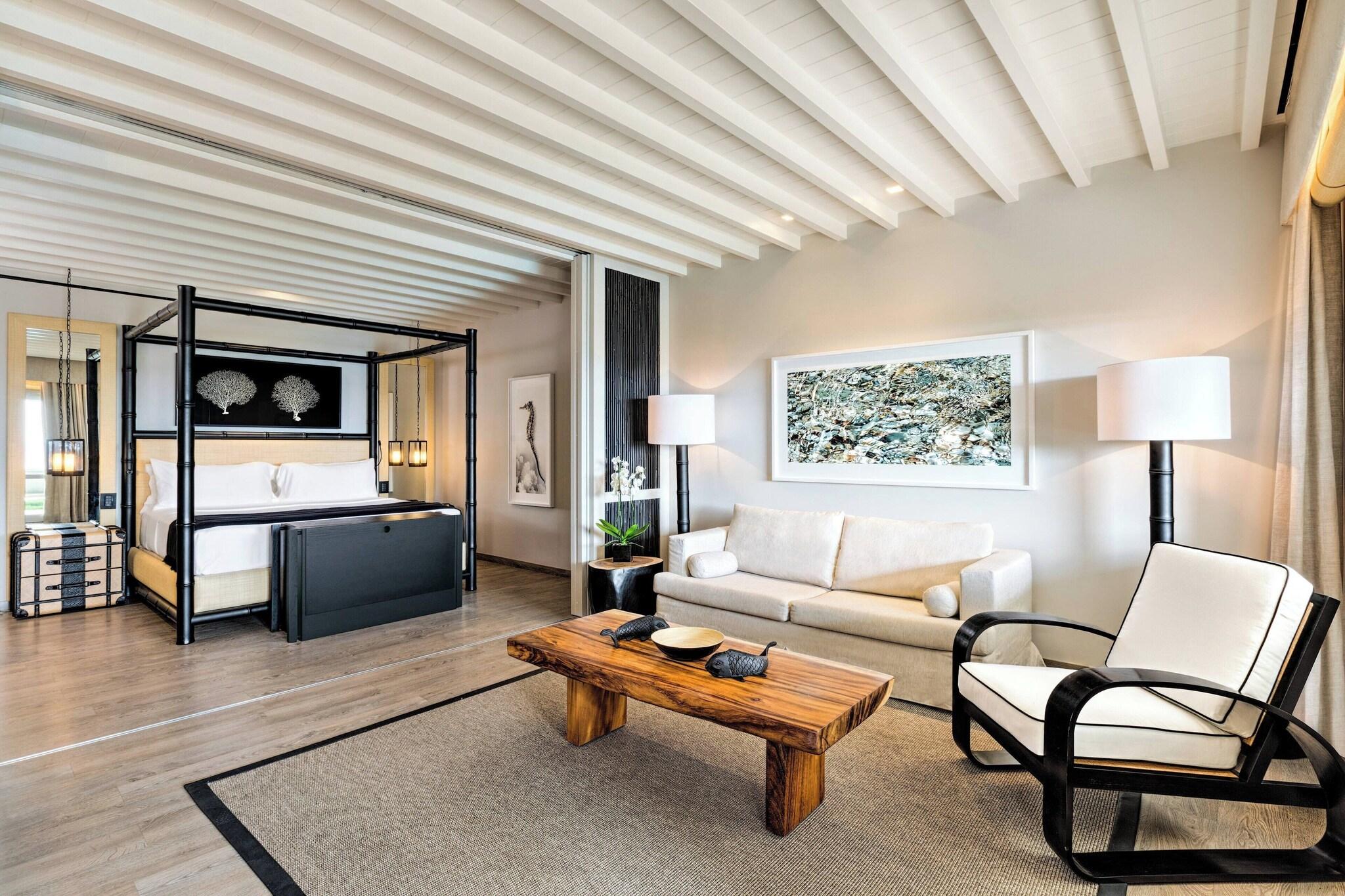 Suite Sea View with Private Pool