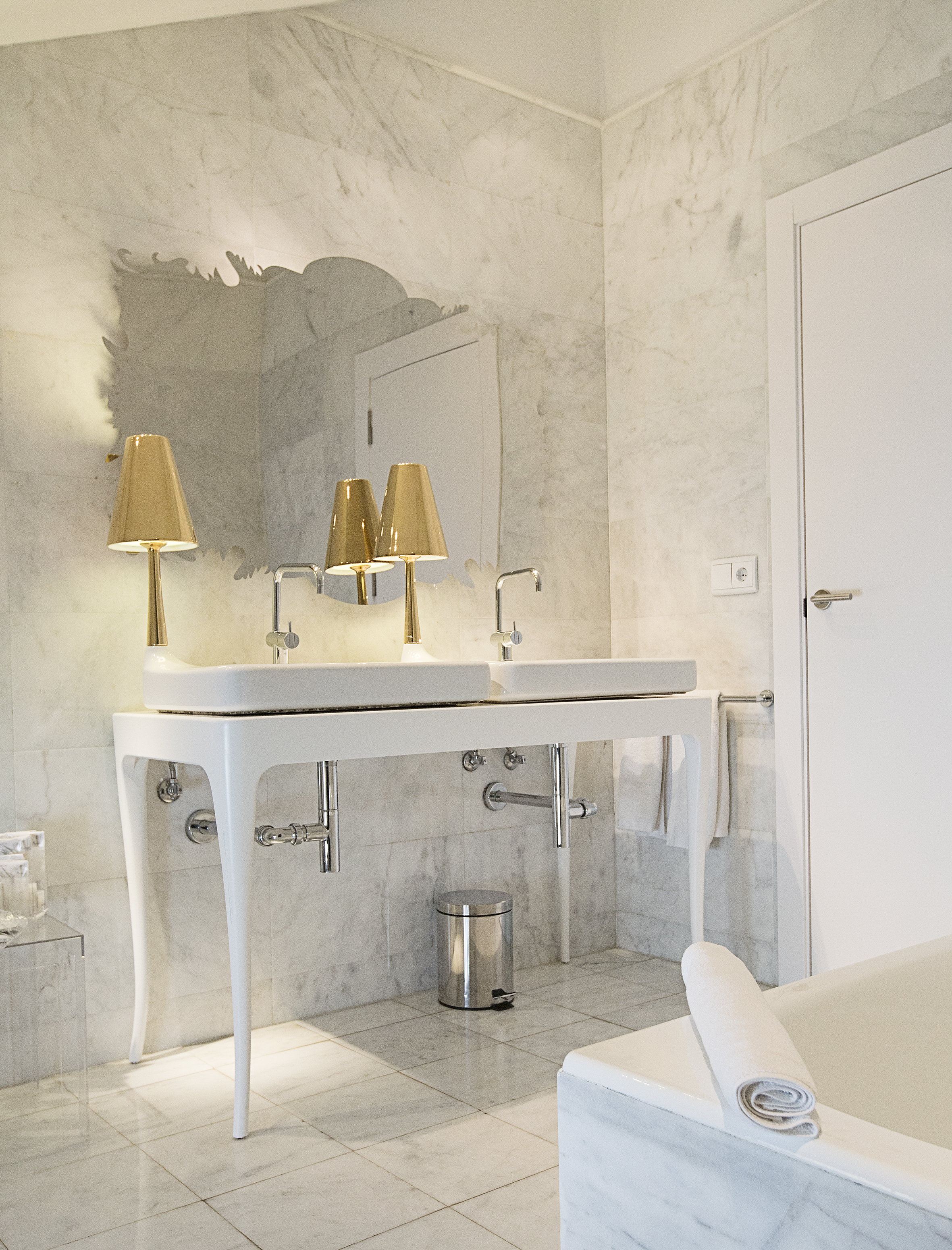 Double or Twin Standard