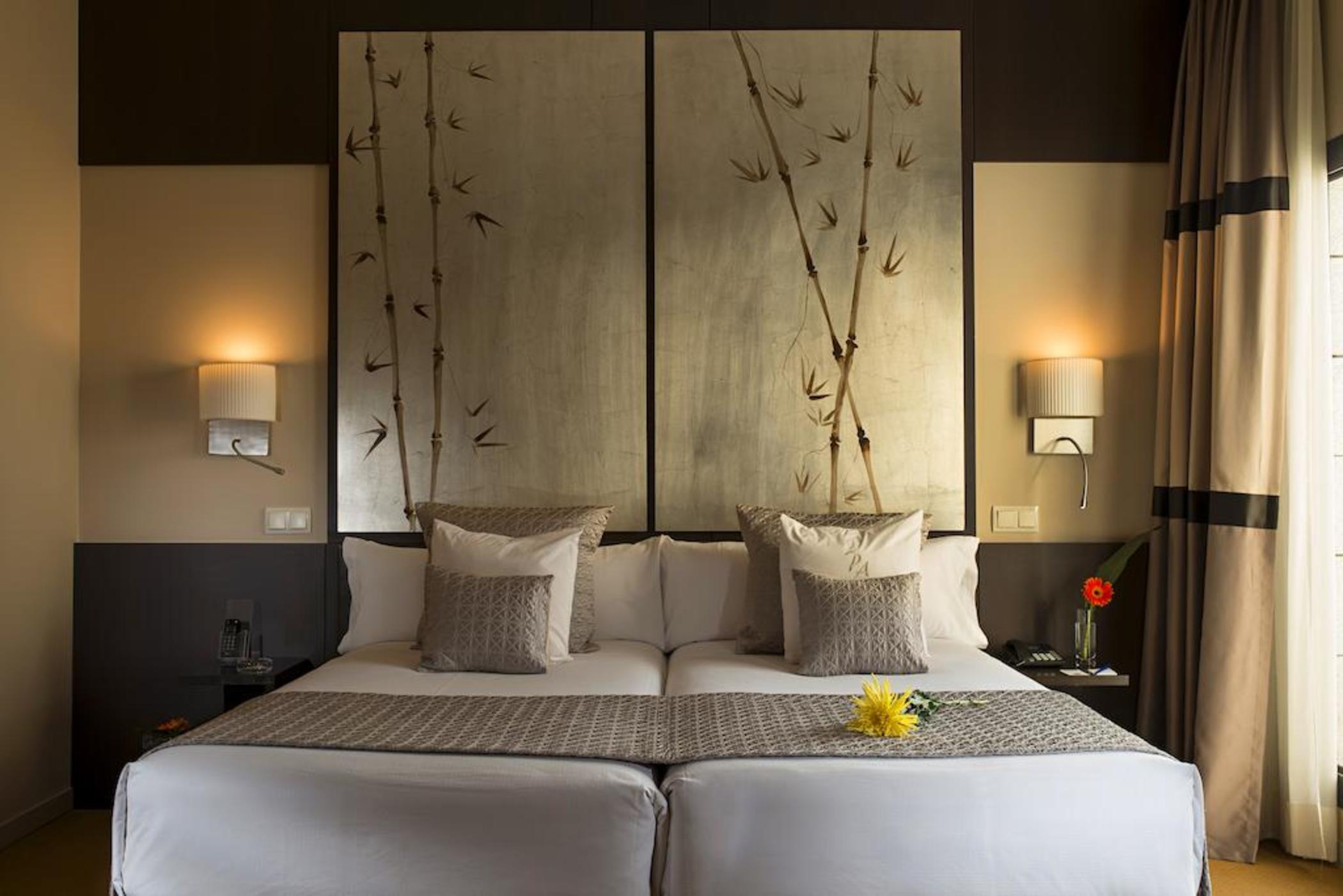 Double or Twin Standard