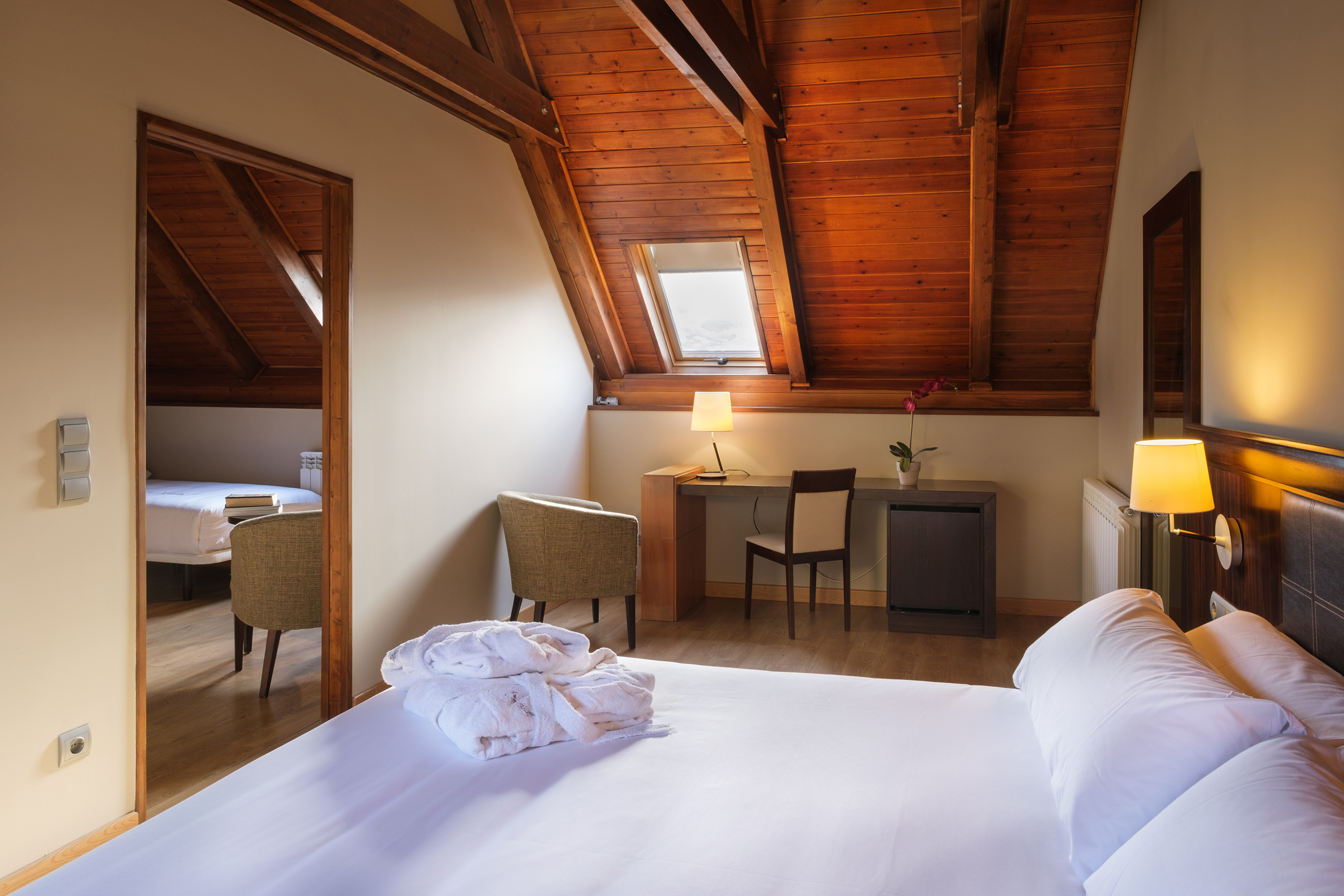 Double or Twin Duplex