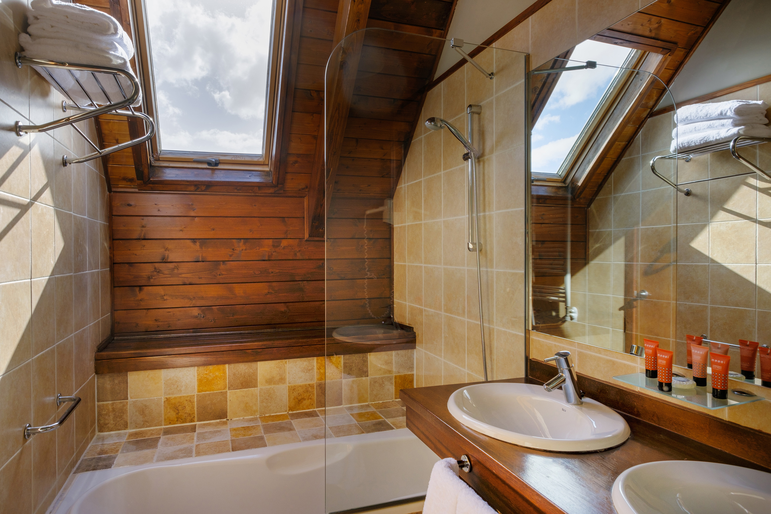 Double or Twin Superior