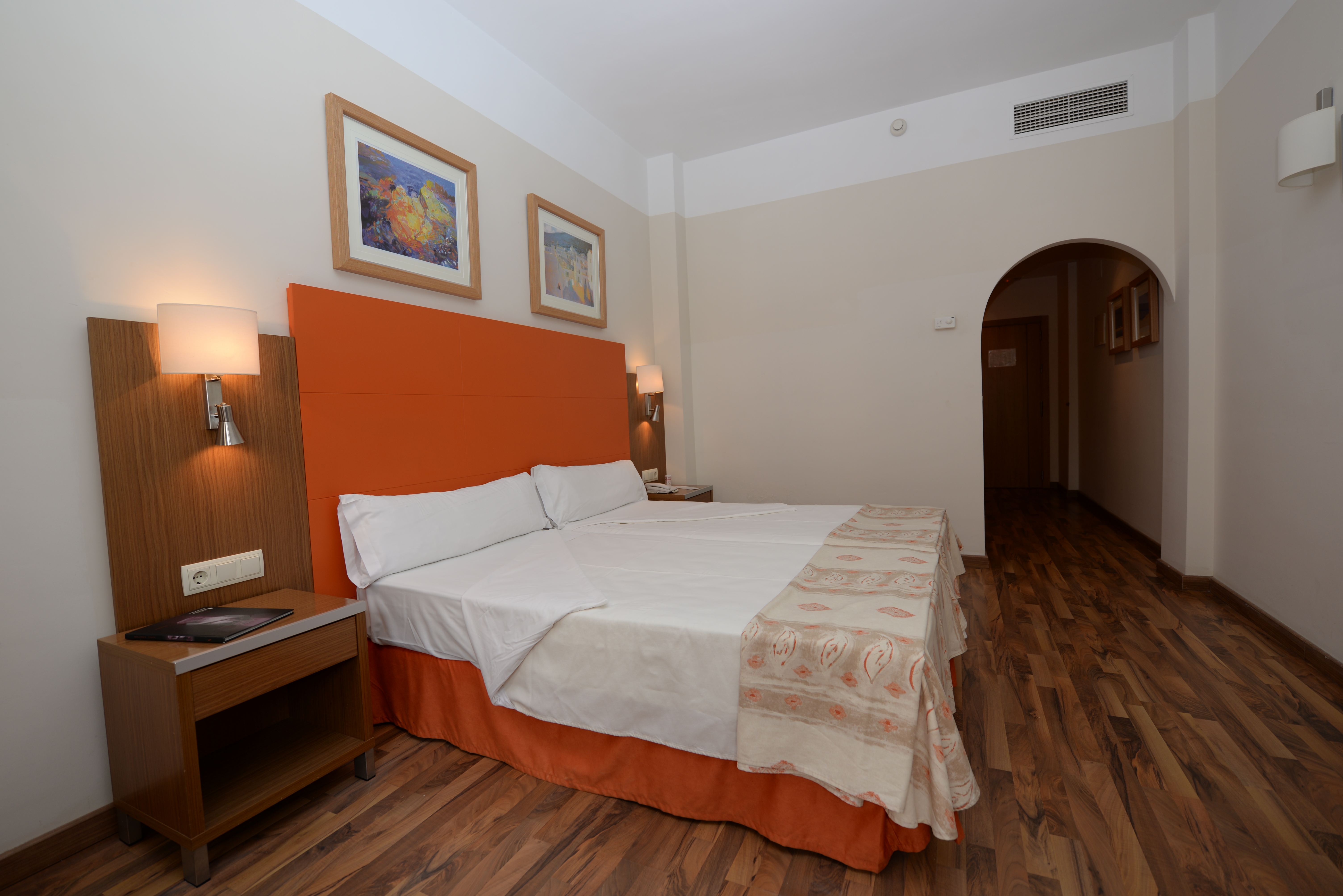 Double or Twin Standard