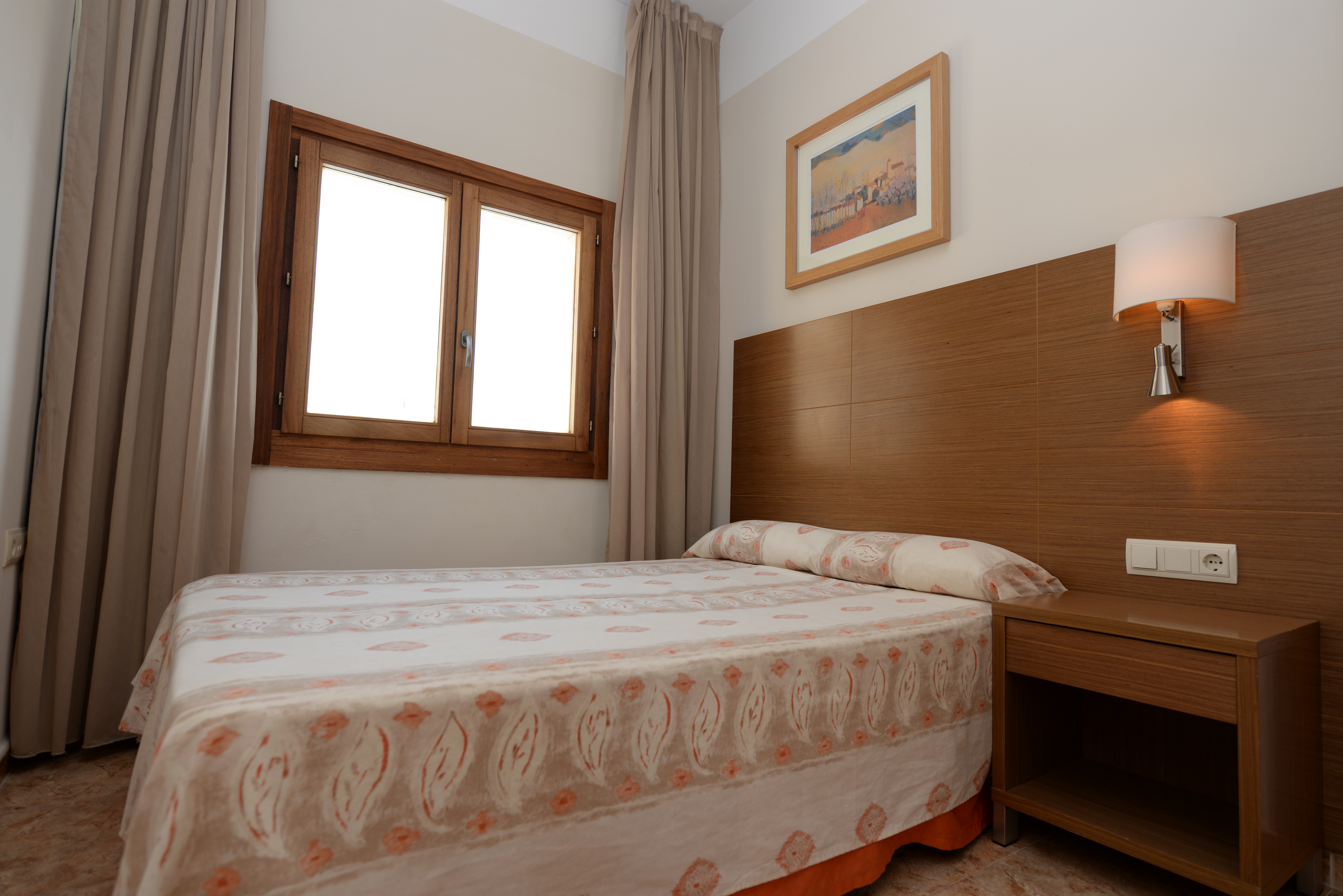 Double or Twin Standard