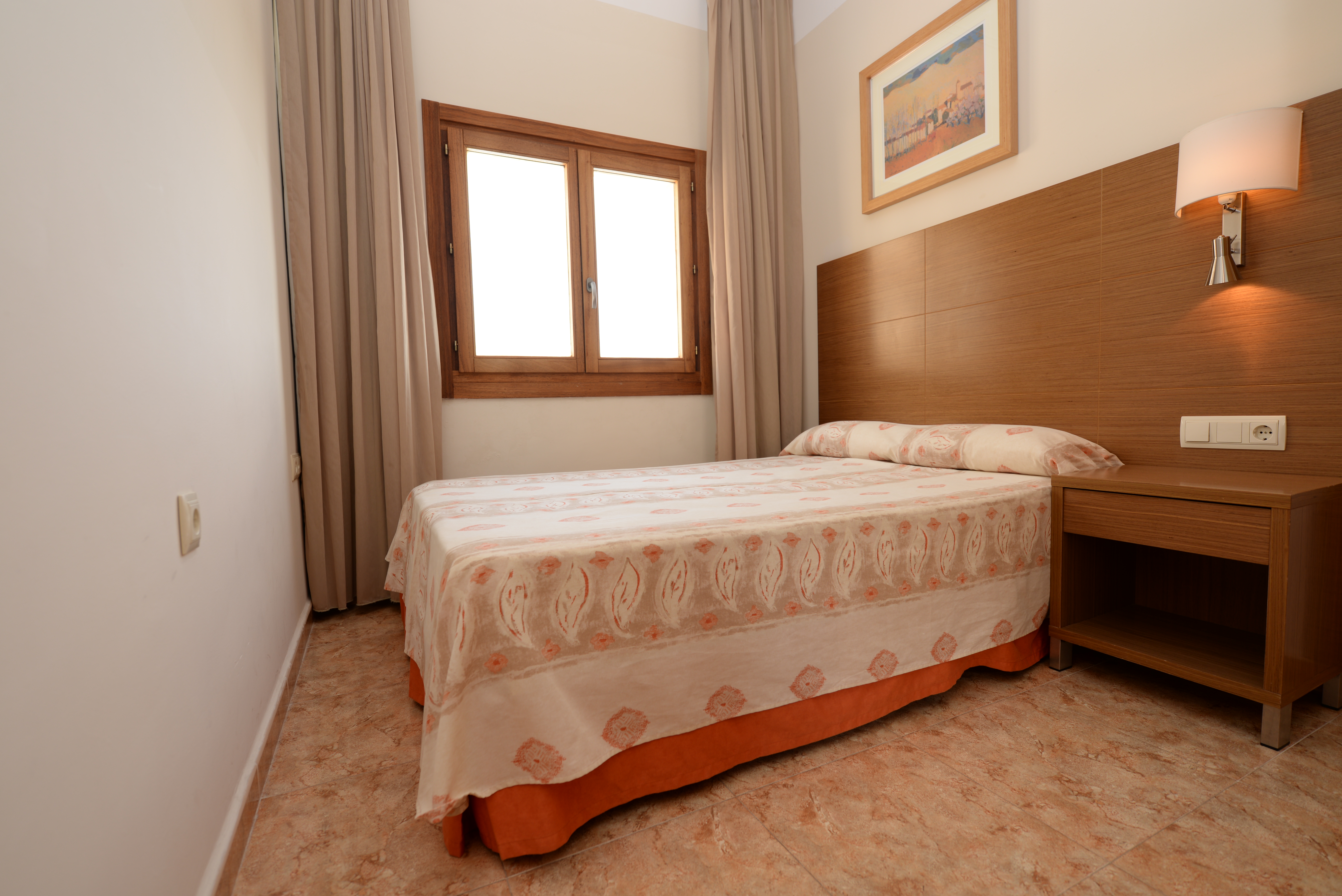 Double or Twin Standard