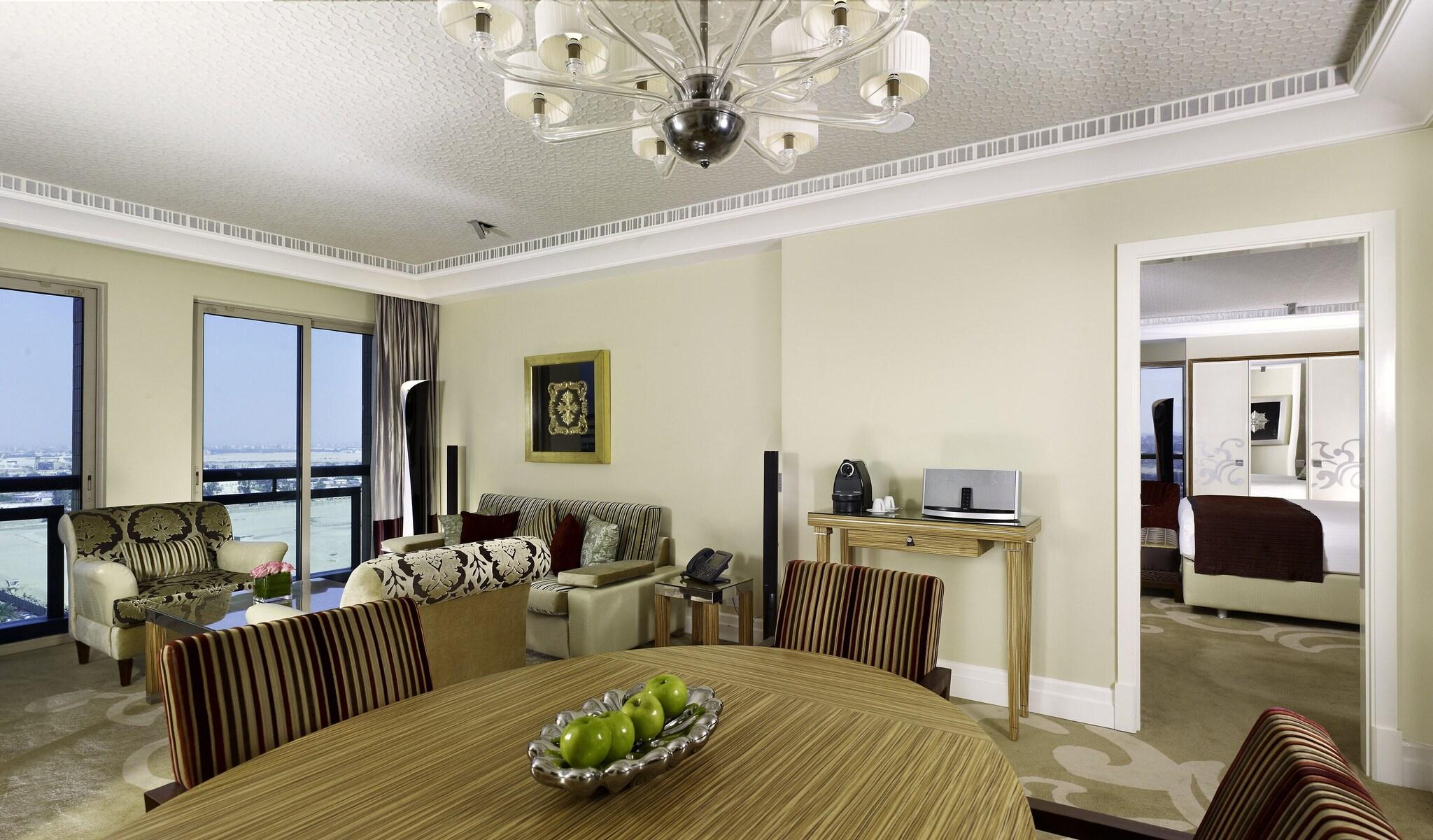 Suite Accessible with Kitchenette